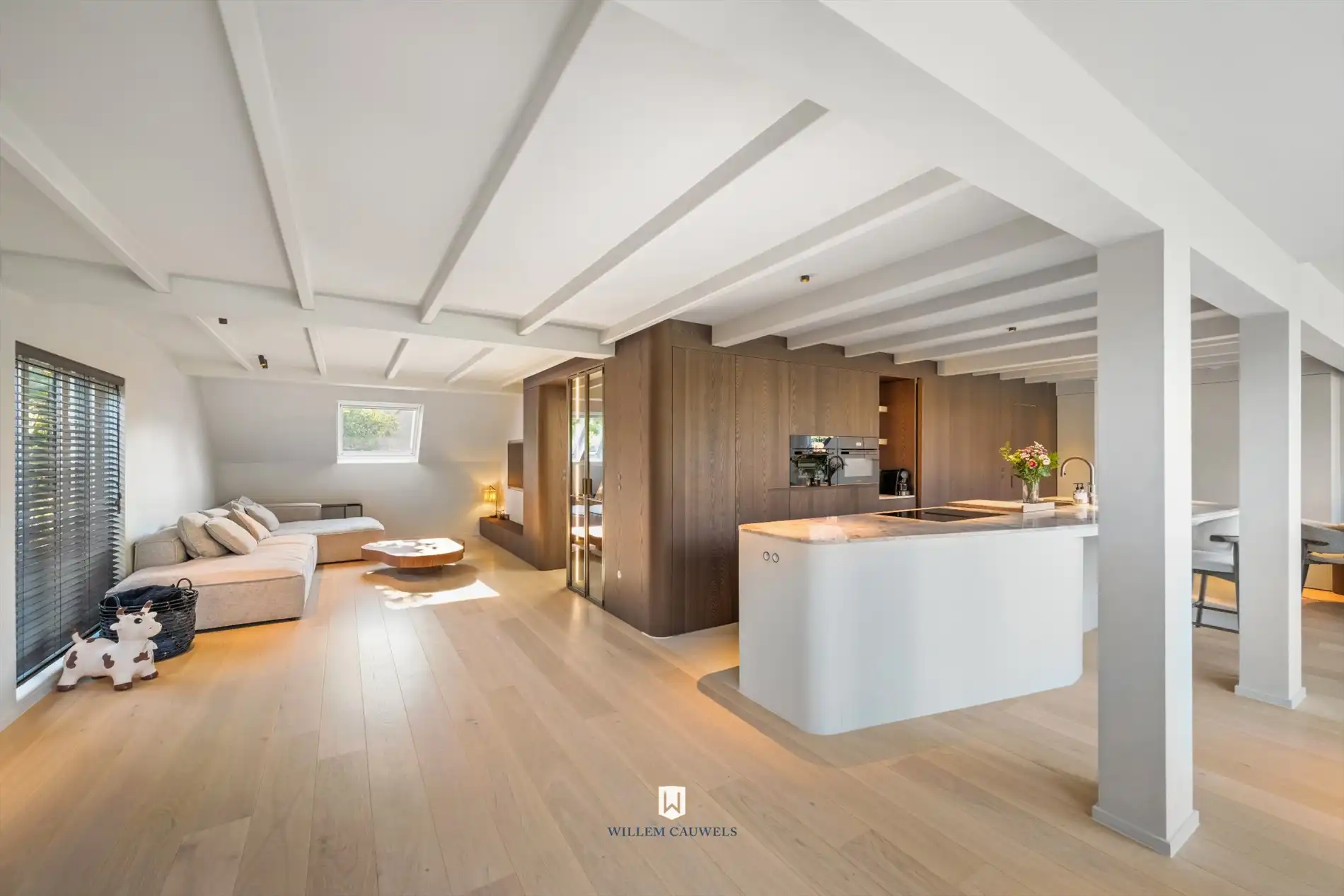 Alleenstaande villa met mooie tuin te Knokke foto 6