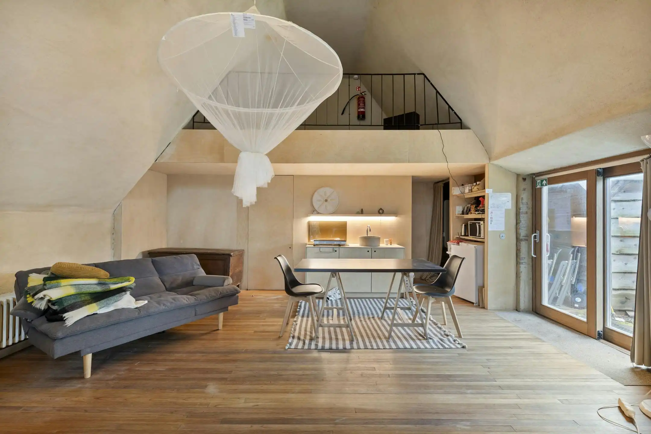 Charmante woning met afzonderlijk atelier/kantoor te koop foto 13