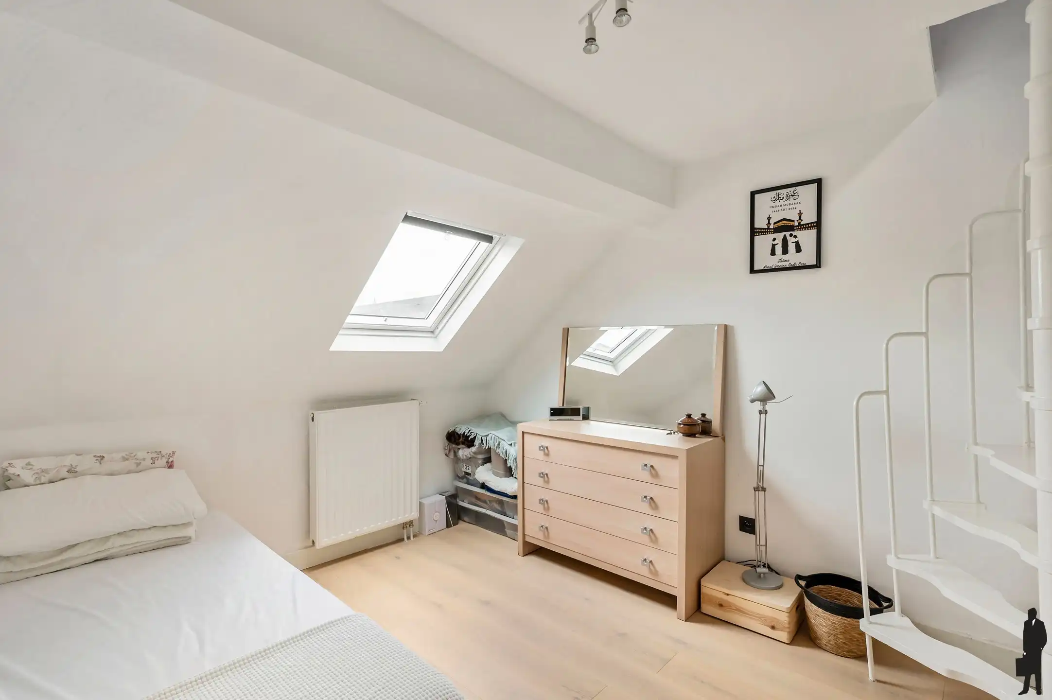 Volledig gerenoveerde woning met +3 slpk en 2 bad foto 15