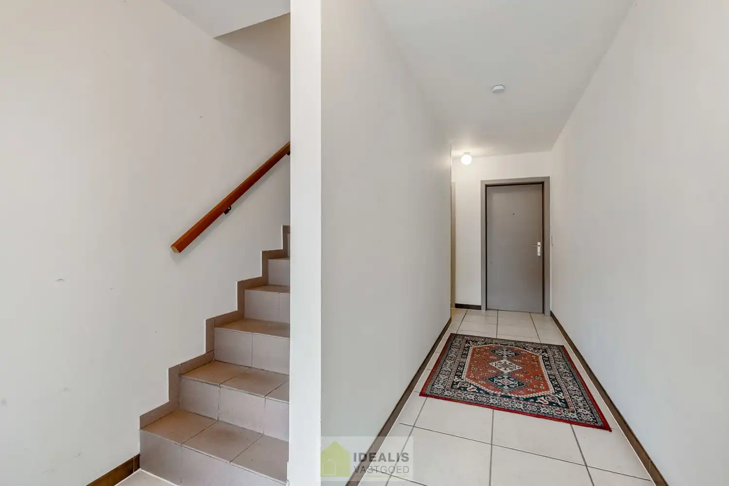 IDEALIS VASTGOED – GELIJKSVLOERS APPARTEMENT GELEGEN OP UITERST CENTRALE LOCATIE TE HECHTEL-EKSEL foto 4
