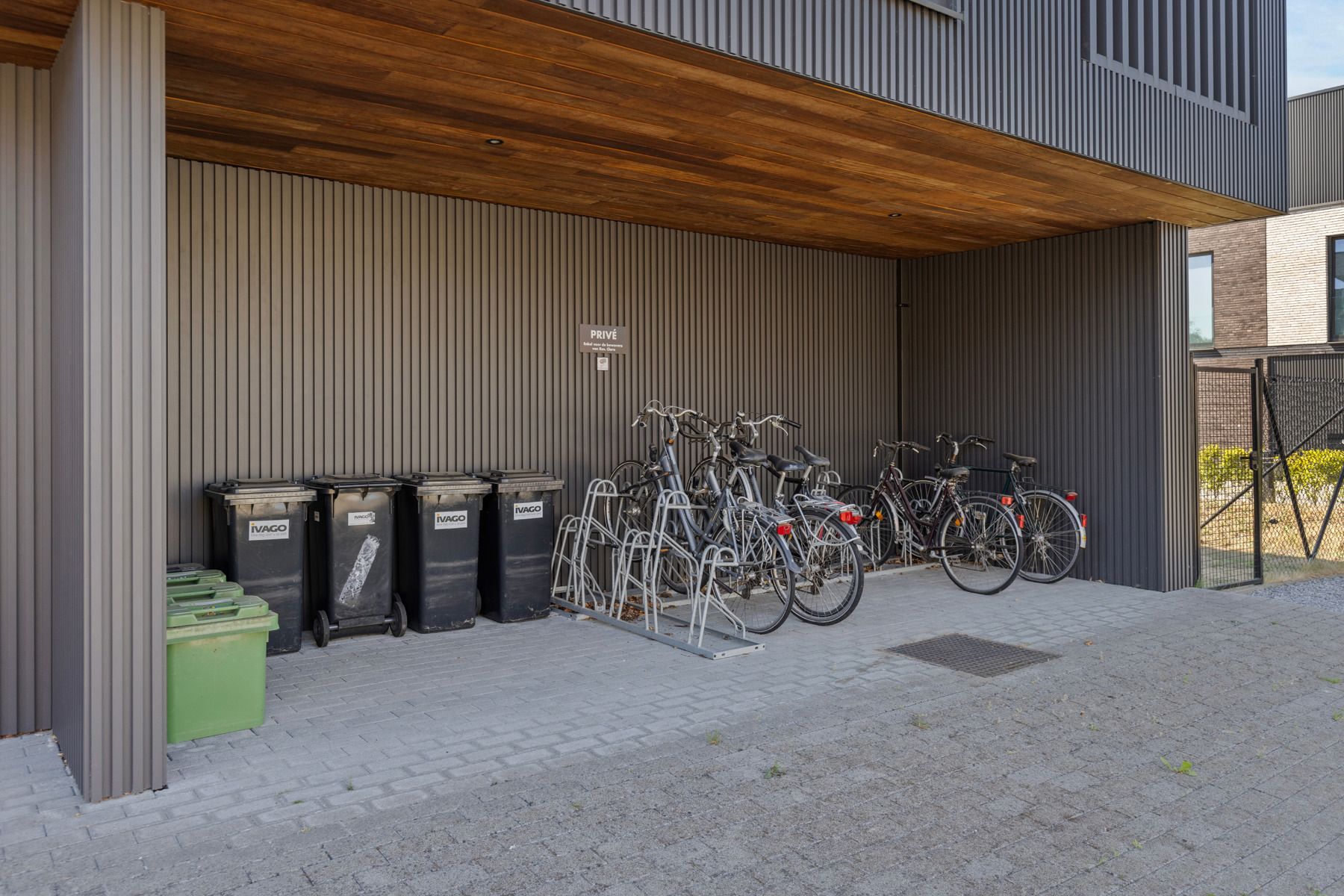Luxueus, ruim en hoogwaardig afgewerkt appartement te Heusden foto 25