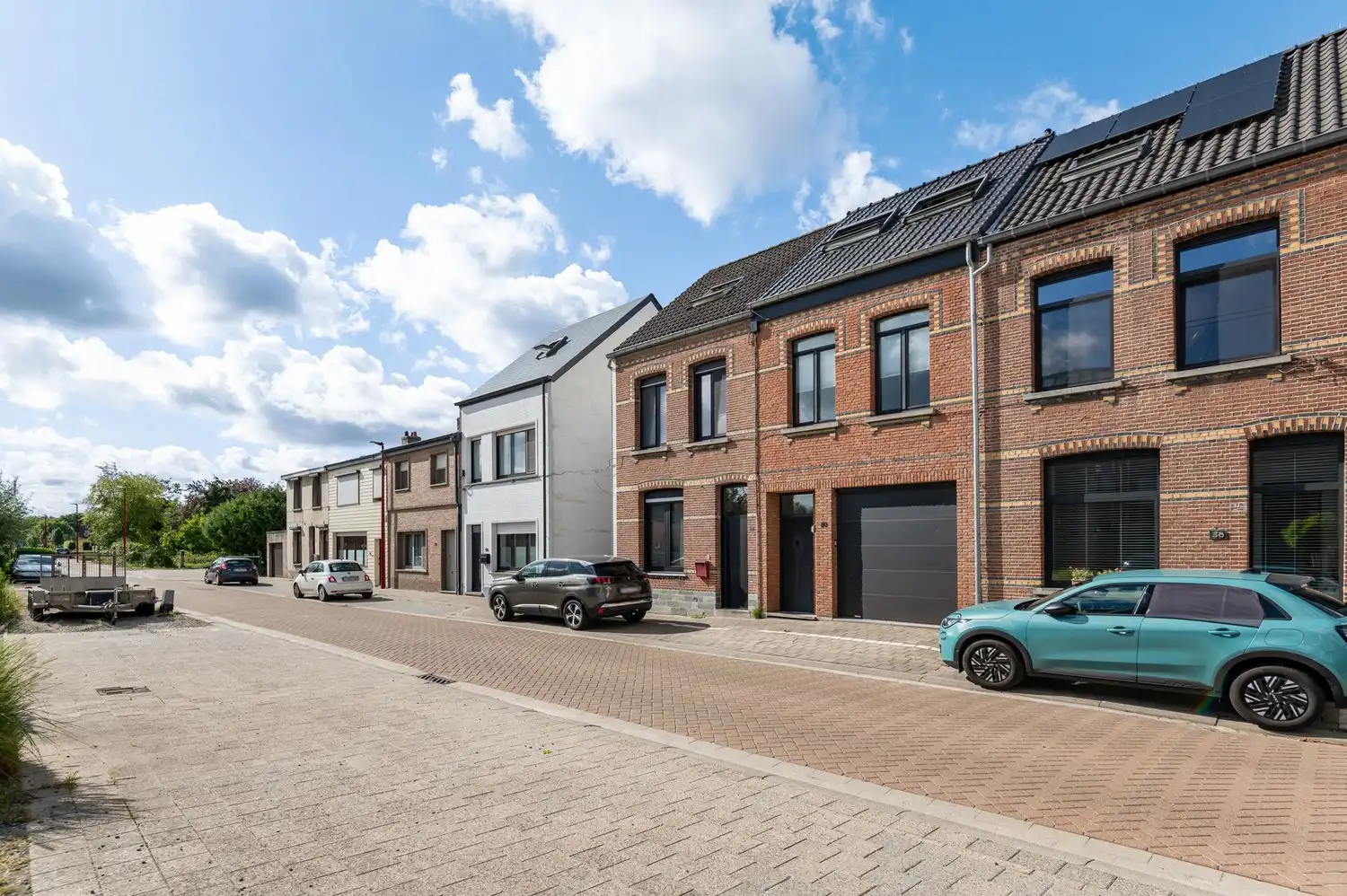 Deels gerenoveerde woning met 3 slaapkamers nabij centrum Lint foto 15