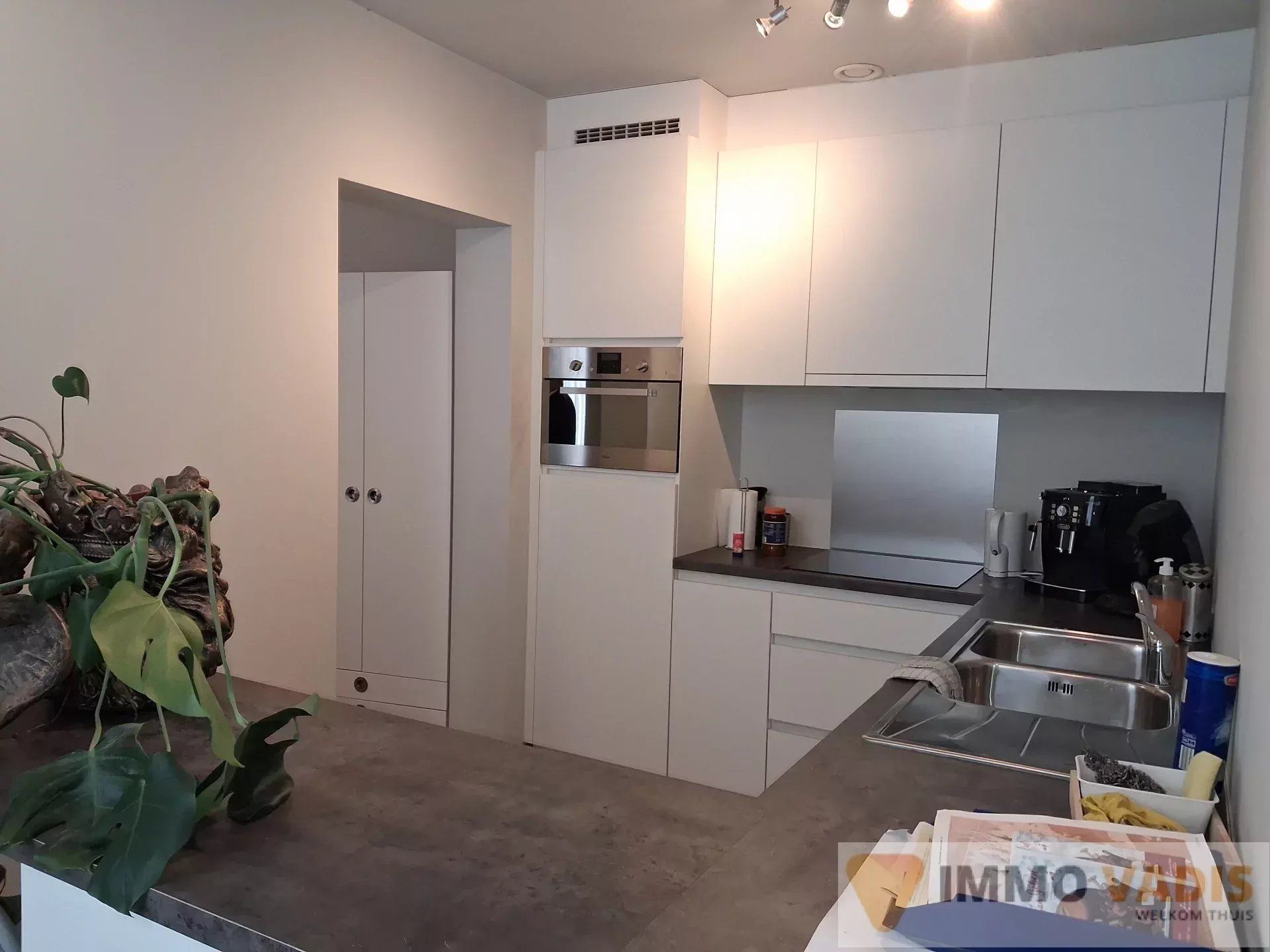 Modern appartement met inpandig terras foto 8
