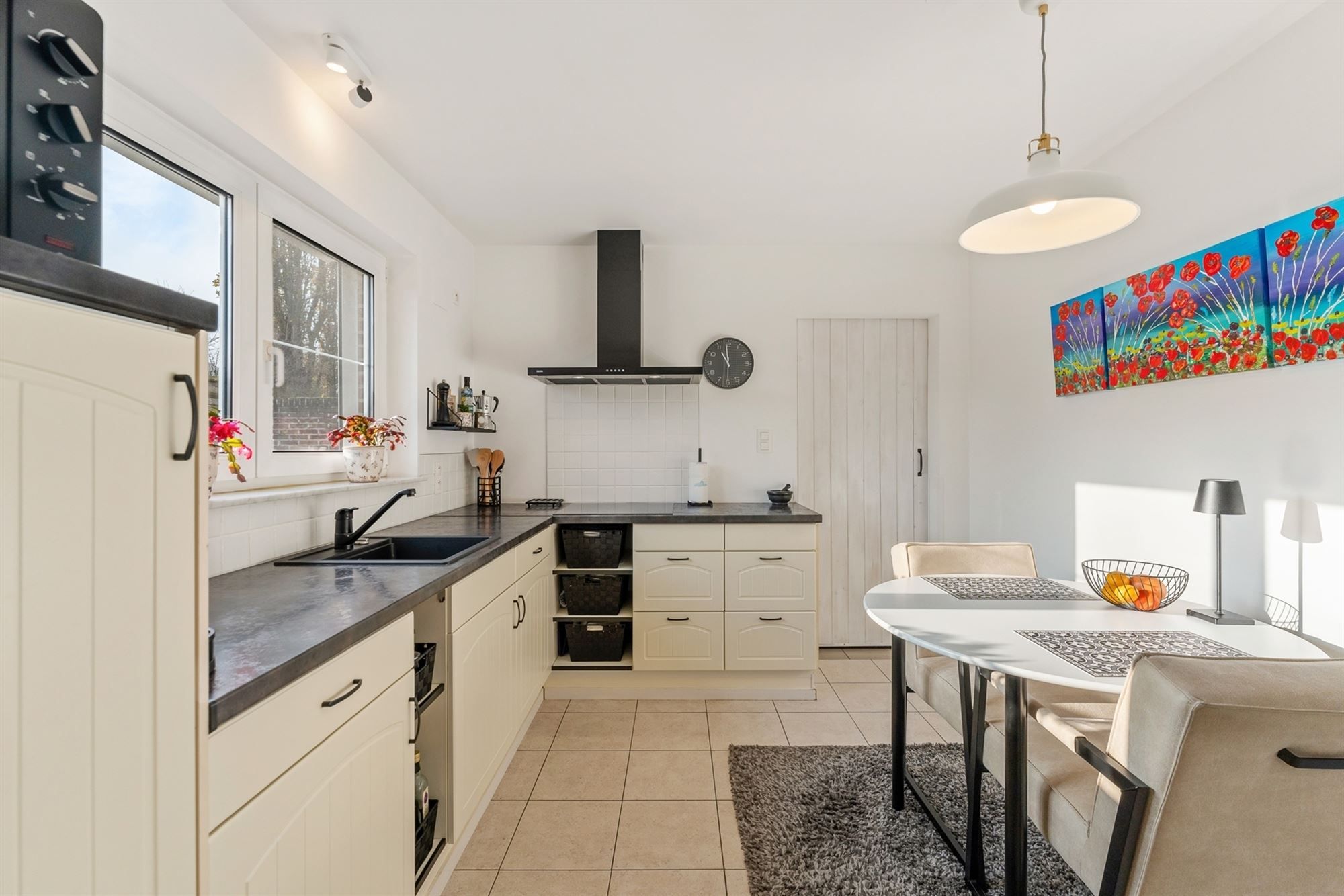 PERFECT ONDERHOUDEN HOB MET 3 SLAAPKAMERS RUSTIG GELEGEN OP EEN ZONNIG GEORIËNTEERD PERCEEL VAN 3A27CA TE BEVERLO. foto 9