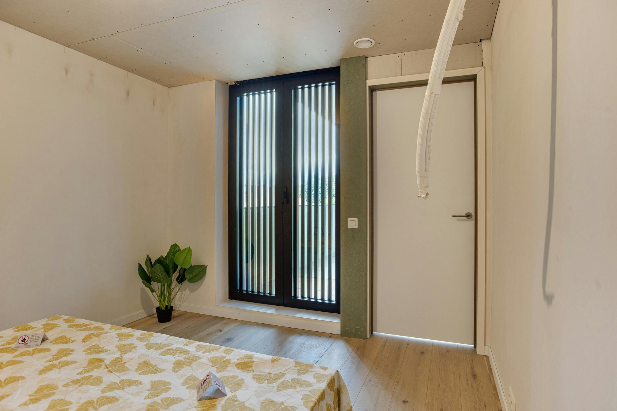 Nieuw instapklaar appartement te koop in Poperinge op centrale ligging foto 21