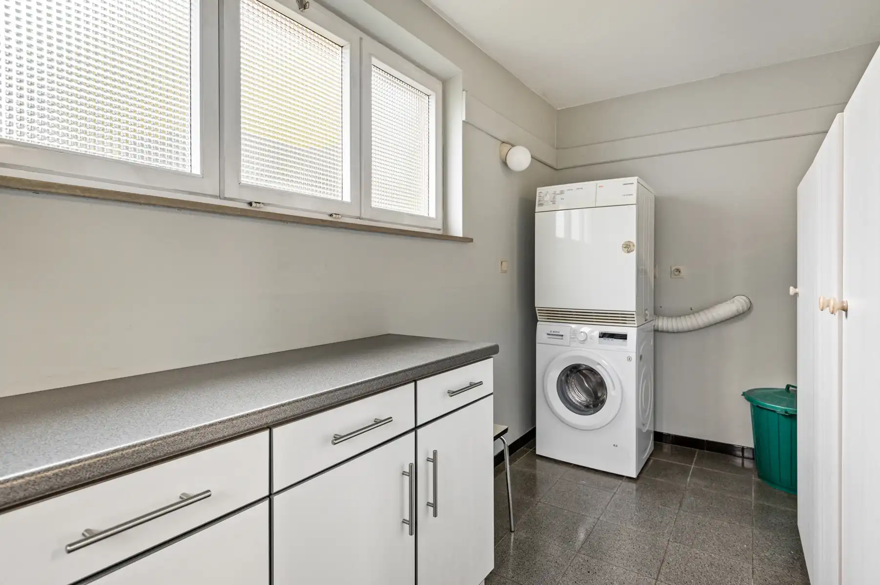 Ruime gezinswoning met tuin en garage op 856 m2 foto 15