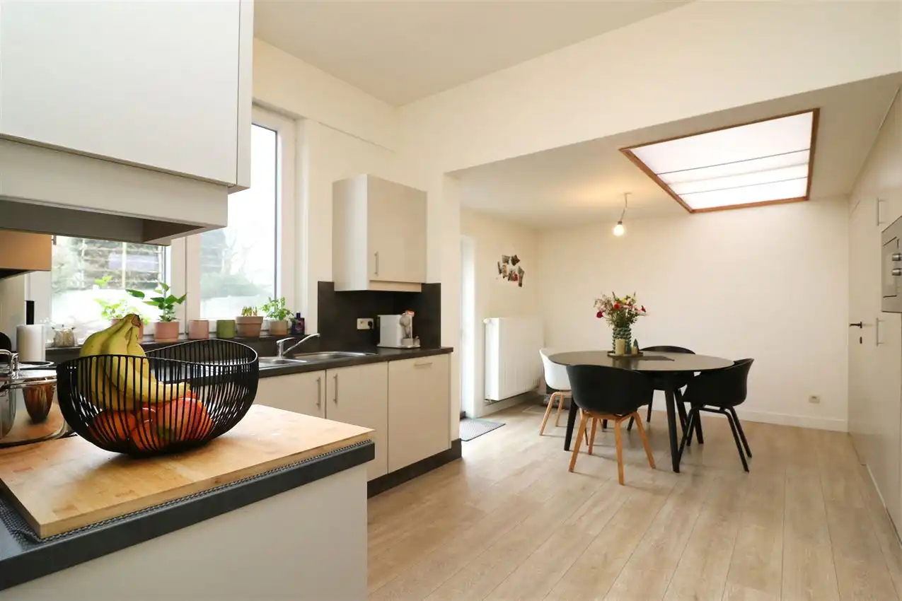 Gerenoveerde woning met tuin, centraal gelegen nabij centrum en E 314 foto 7