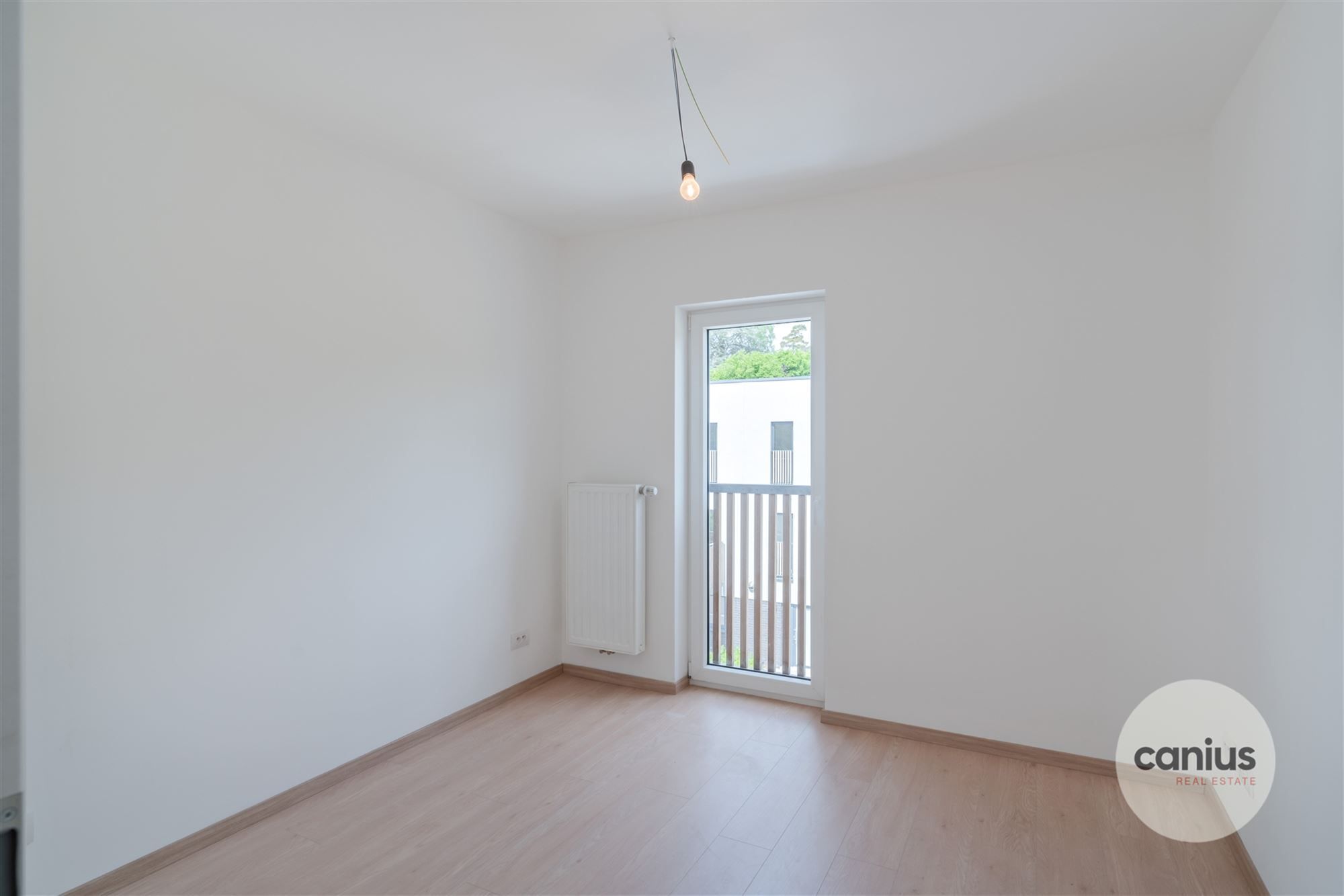 APPARTEMENT 2 CHAMBRES + TERRASSE ET BALCON  foto 8
