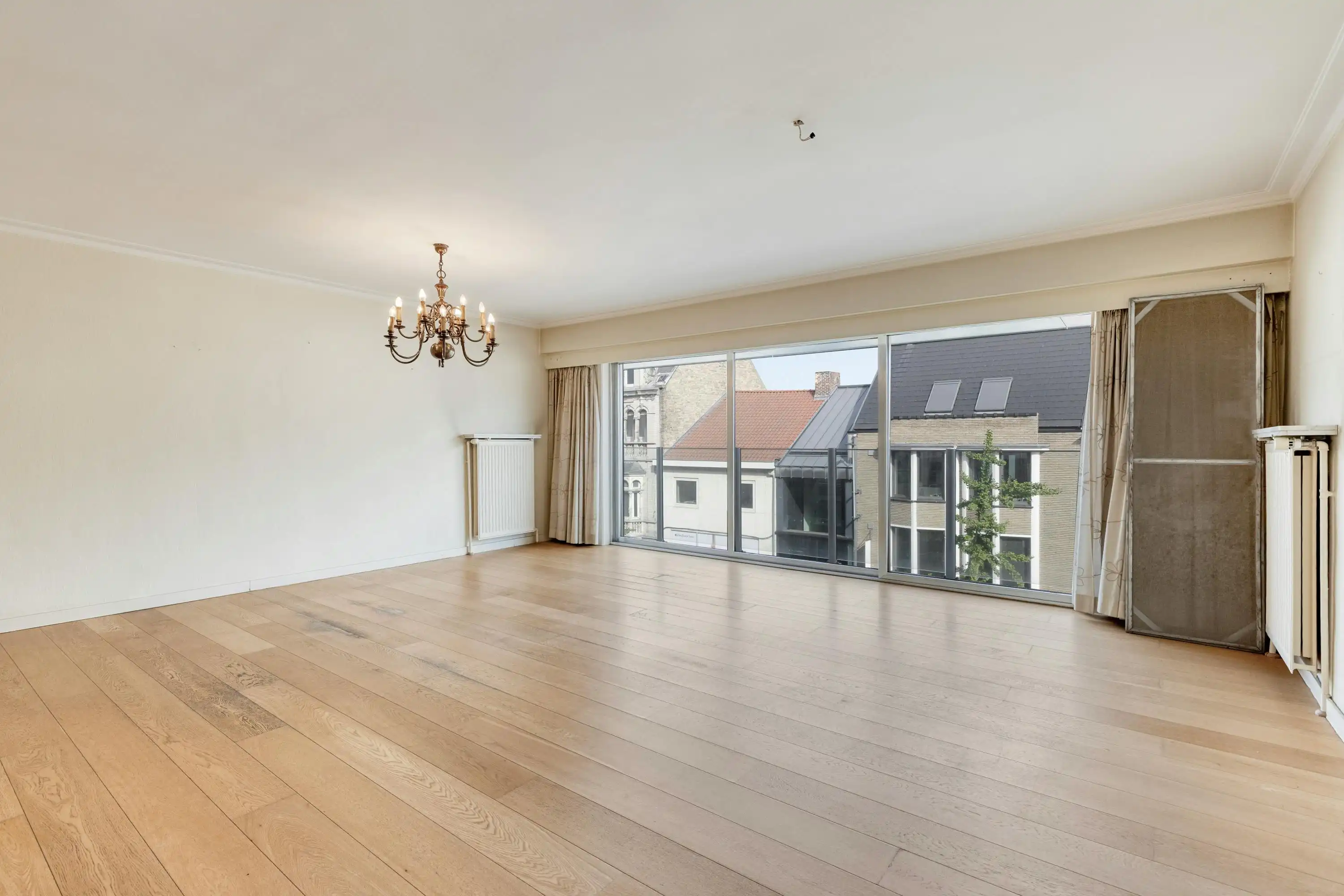 Appartement met 2 slaapkamers in centrum Roeselare te koop foto 4