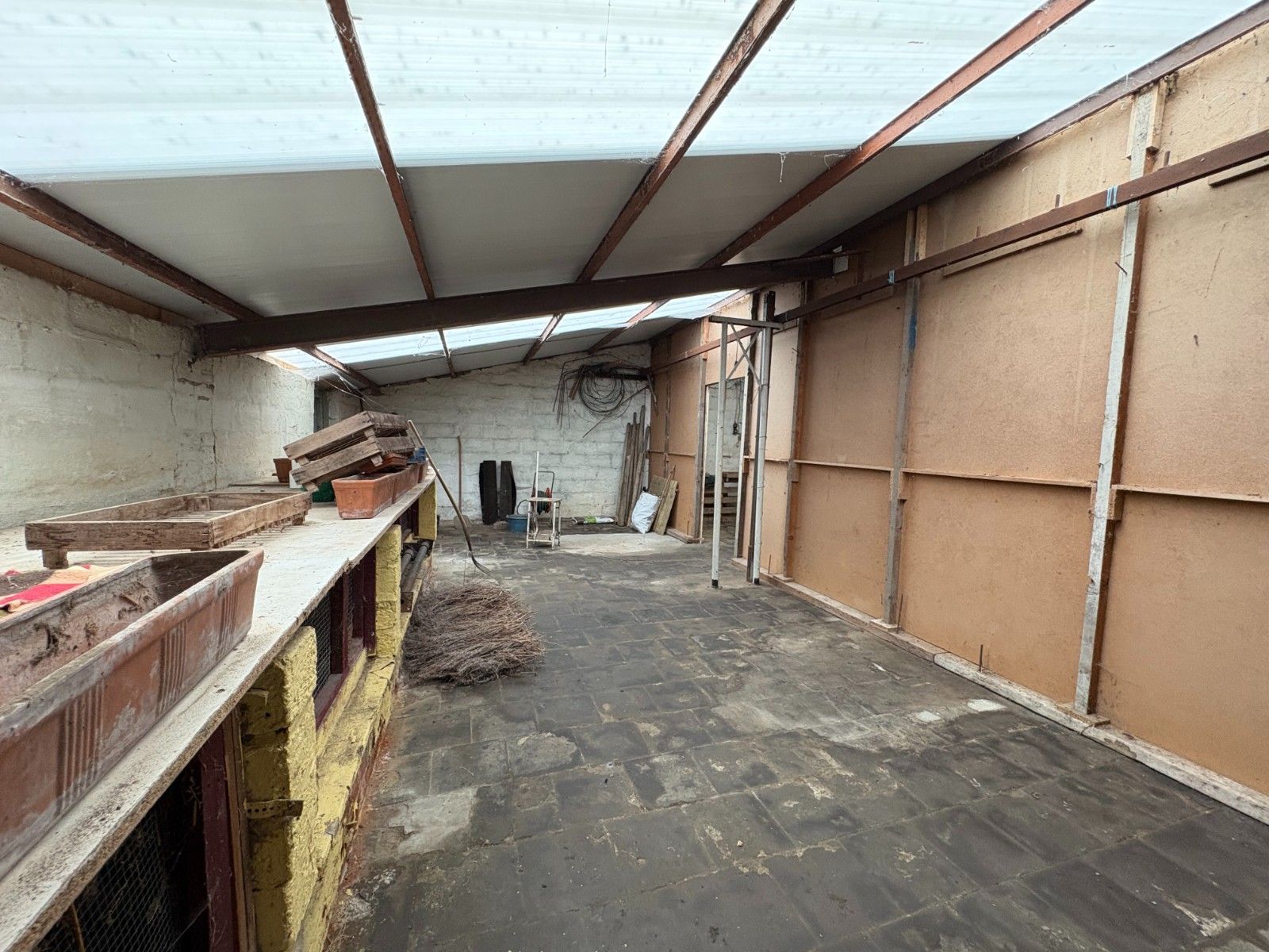 Halfopen bebouwing mét magazijn te koop! foto 43