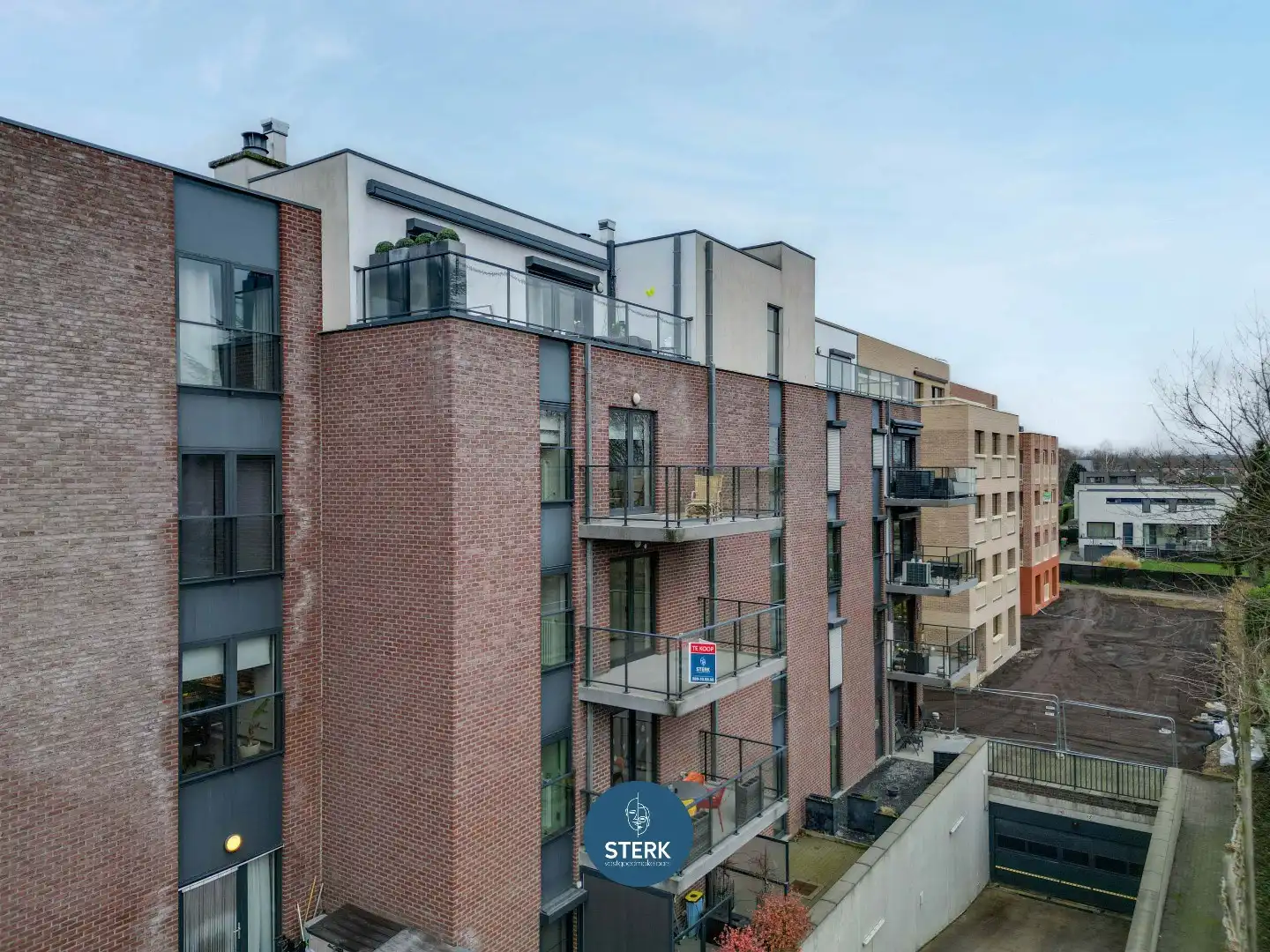 INSTAPKLAAR 2-SLPK APPARTEMENT MET EPC LABEL A TE MAASMECHELEN !  foto 4