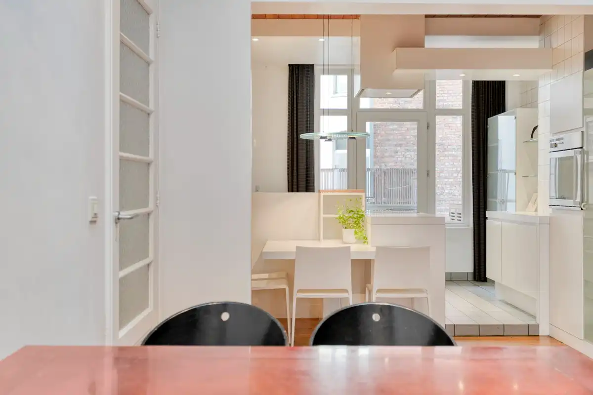 Woon-werkpand met uitzonderlijke garage (±90 m²) nabij centrum Gent foto 7