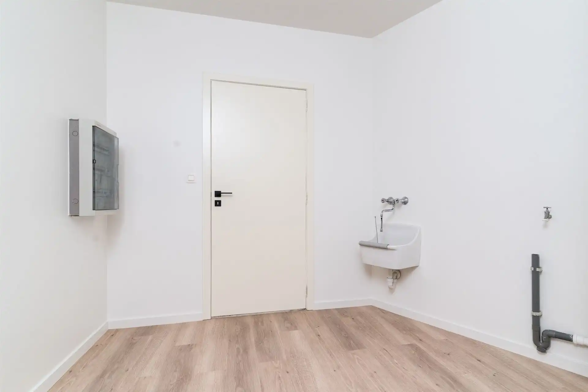 Lichtrijk 3 slpk appartement met balkon en autostaanplaats foto 12