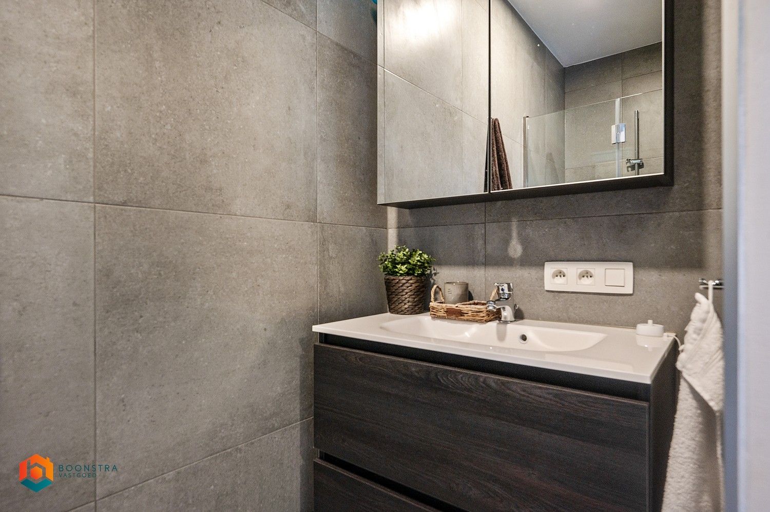 Recent app. met 1 slpkr en ruim terras te Grasheide foto 14