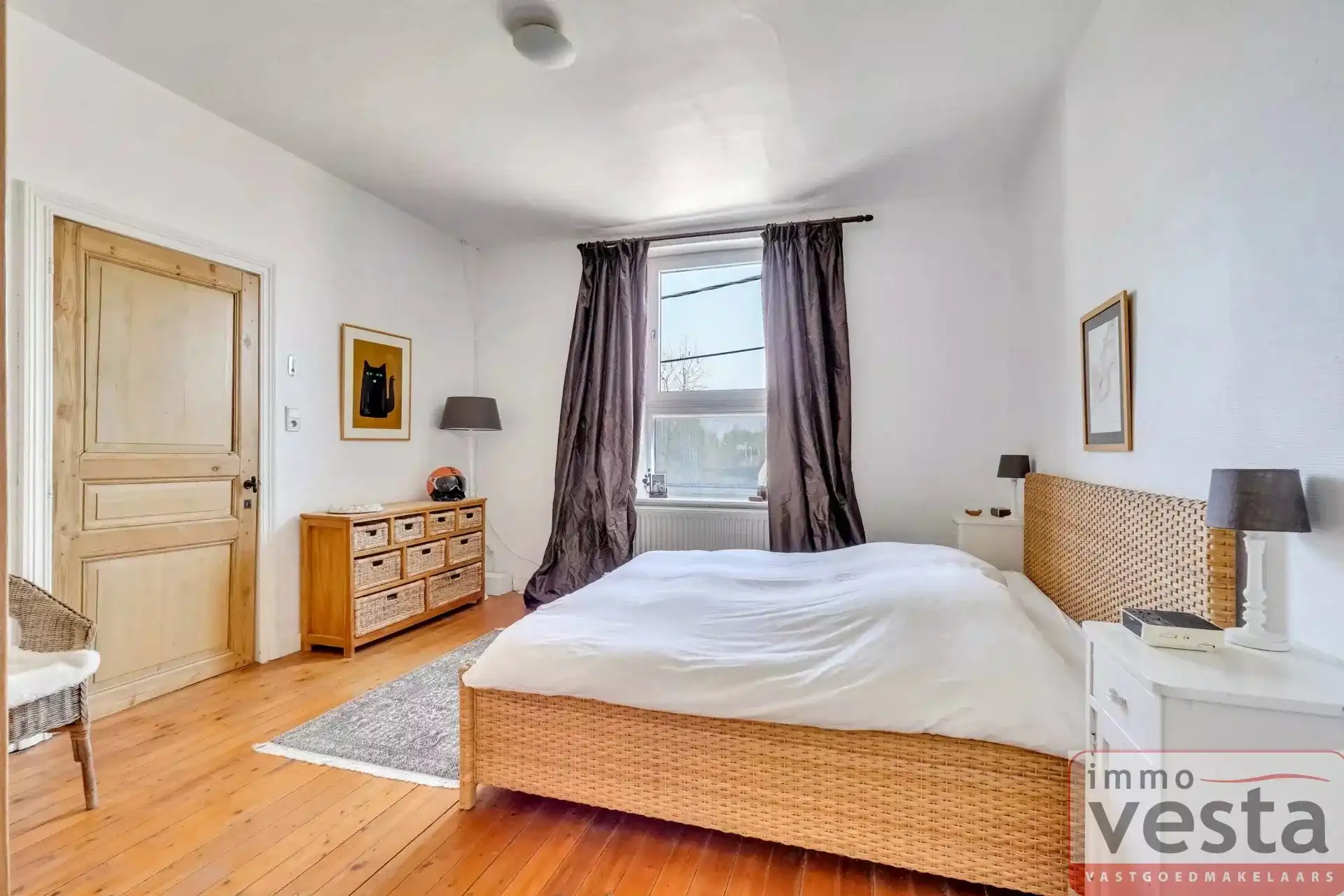 Karaktervolle woning met zwembad en ingerichte leefzolder foto 14