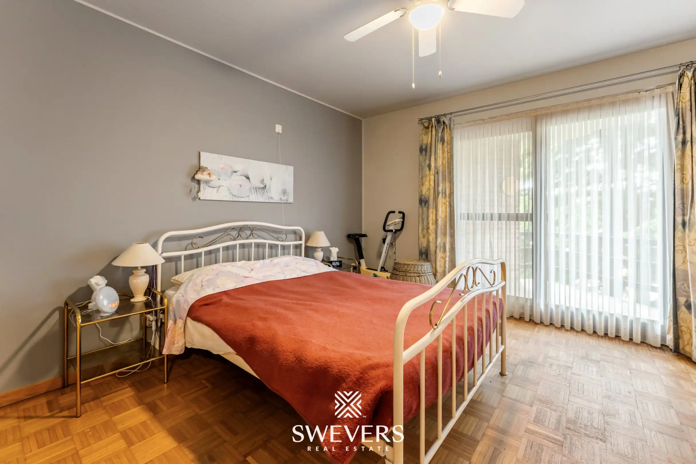 Ruim appartement met 3 slaapkamers centrum Sint-Truiden foto 16
