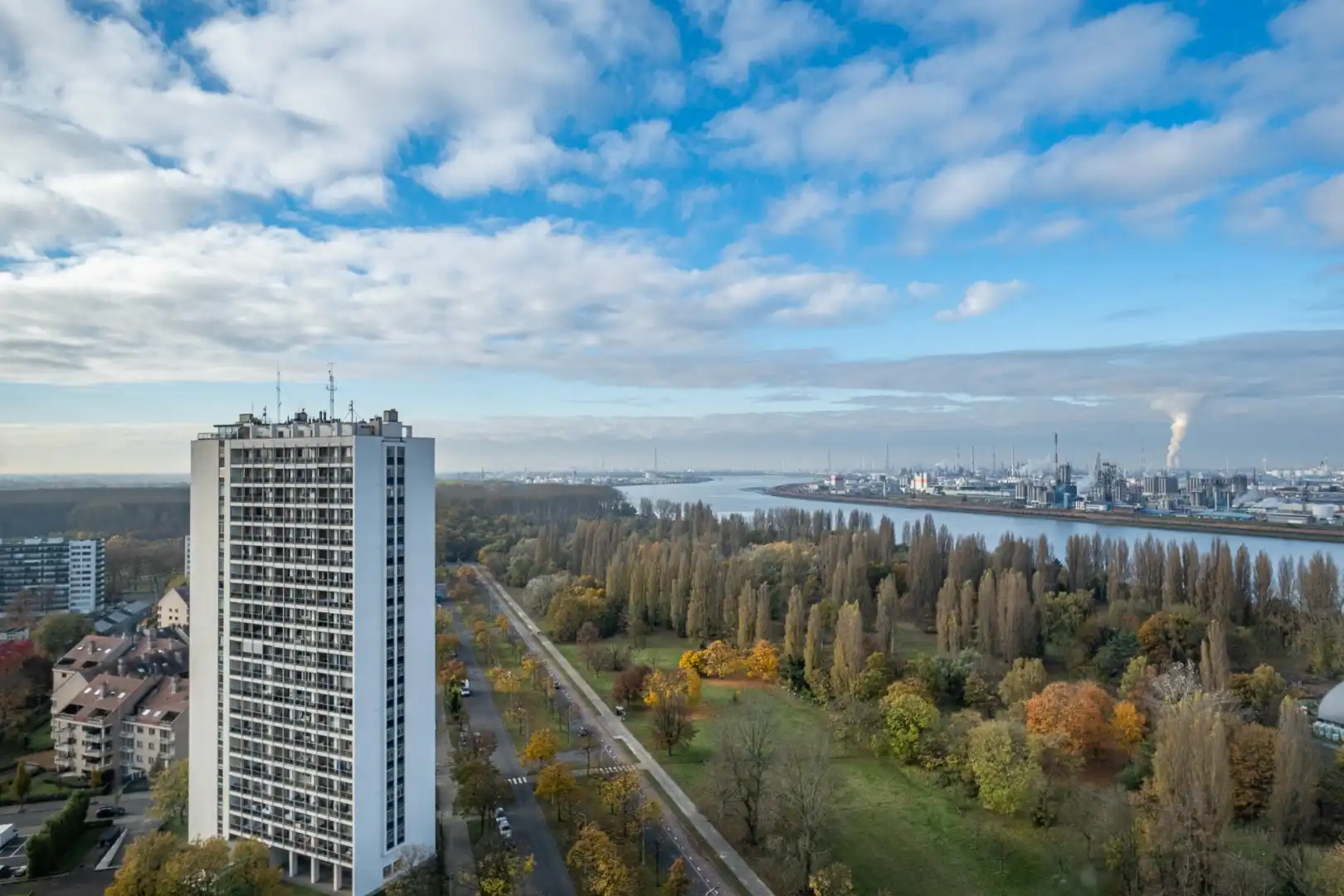Gemeubeld appartement met prachtig uitzicht foto 5