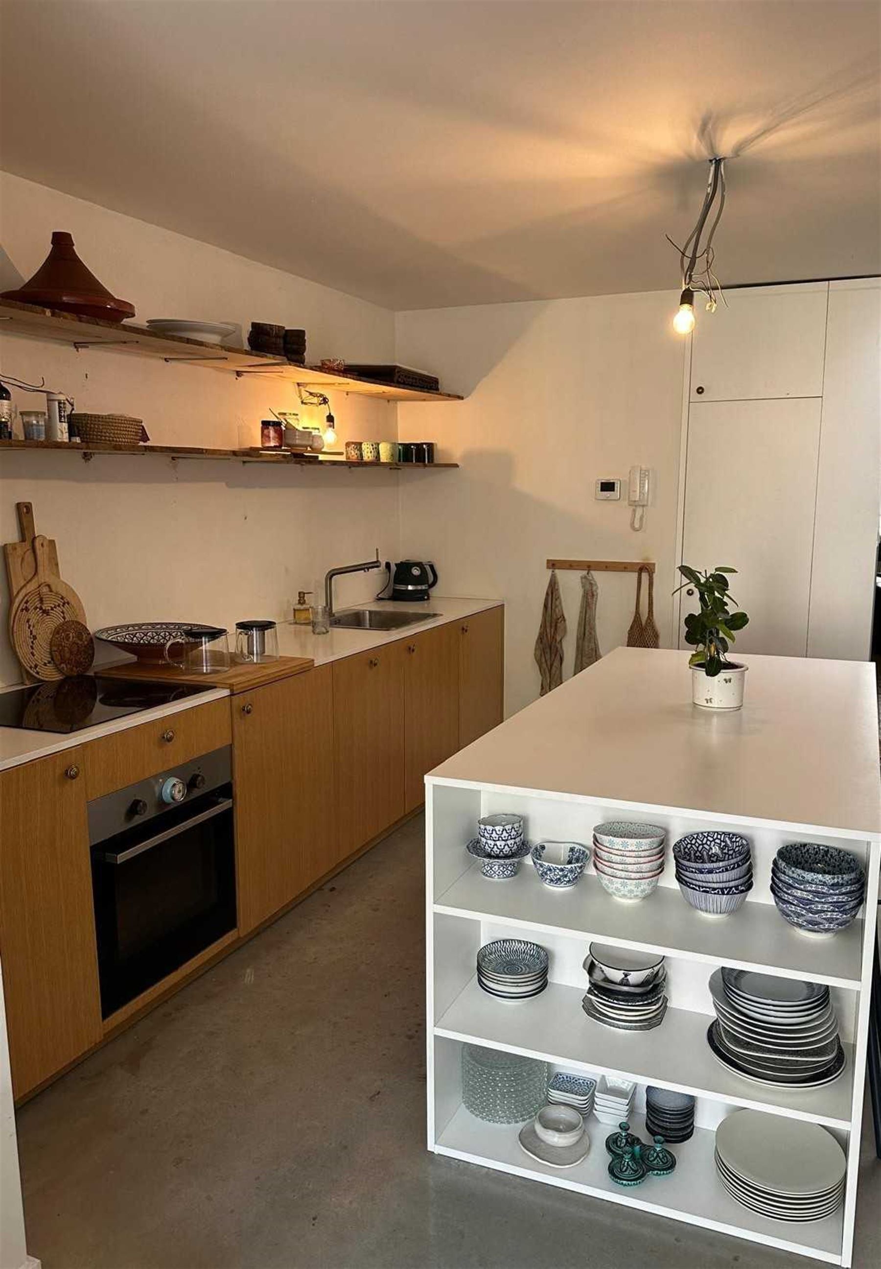 Woning met tuin en 4 slaapkamers! foto 8