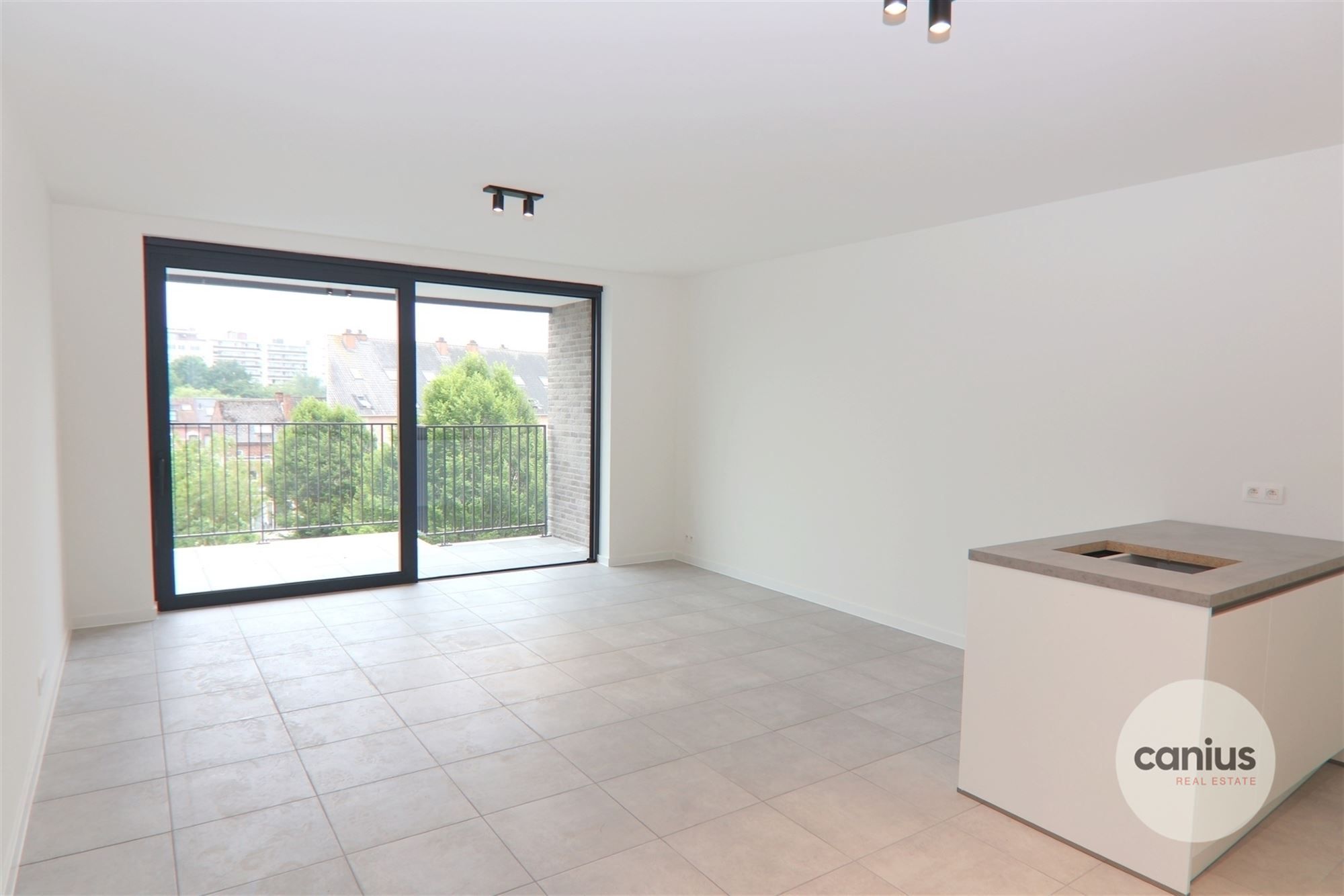 NIEUWBOUWAPP. IN HARTJE HASSELT MET 1 SLK + TERRAS & PARKING foto 2