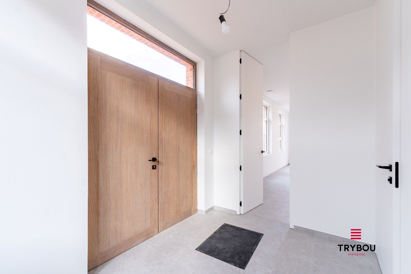 2 hoogwaardig afgewerkte nieuwbouwwoningen met garage foto 7
