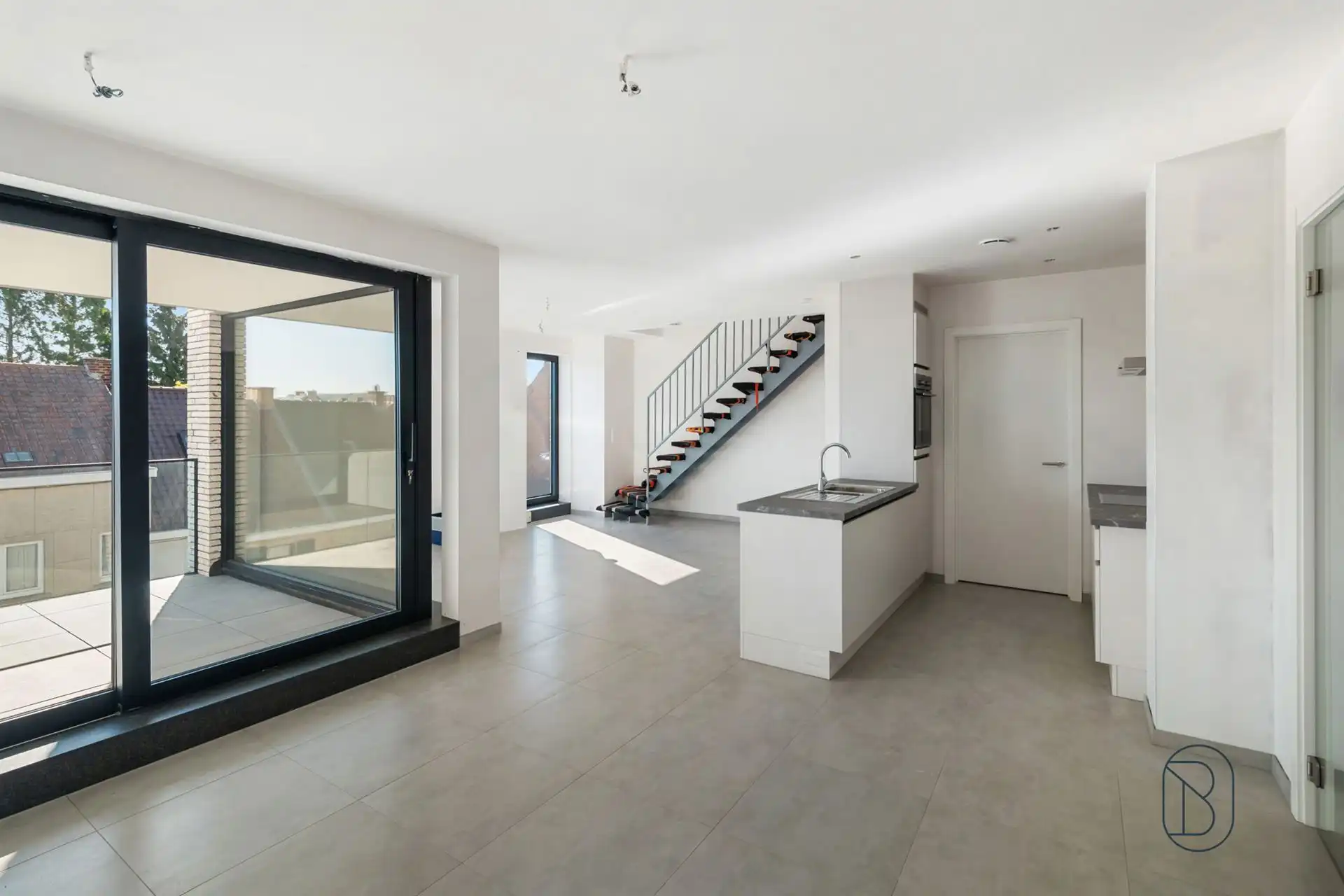 Goedgelegen energiezuinig kwalitatief duplexappartement. foto 6