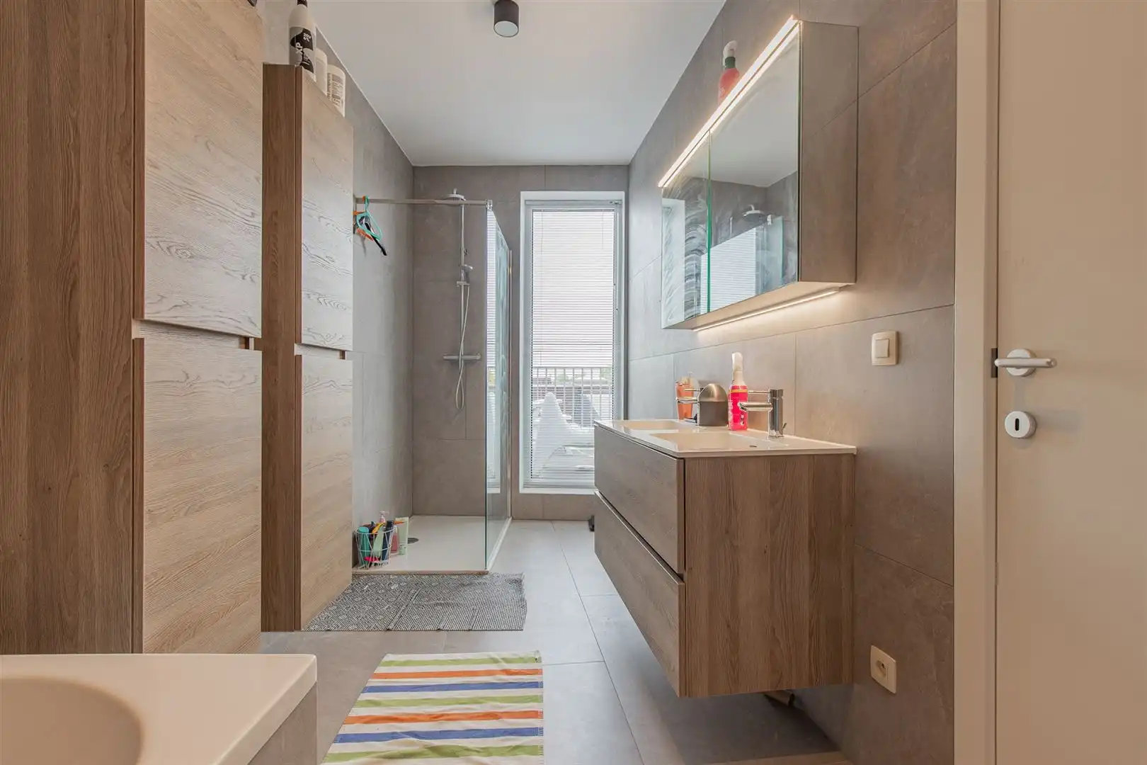 Energiezuinig duplex appartement met 3 SLK & 2 terrassen te Breendonk! foto 10