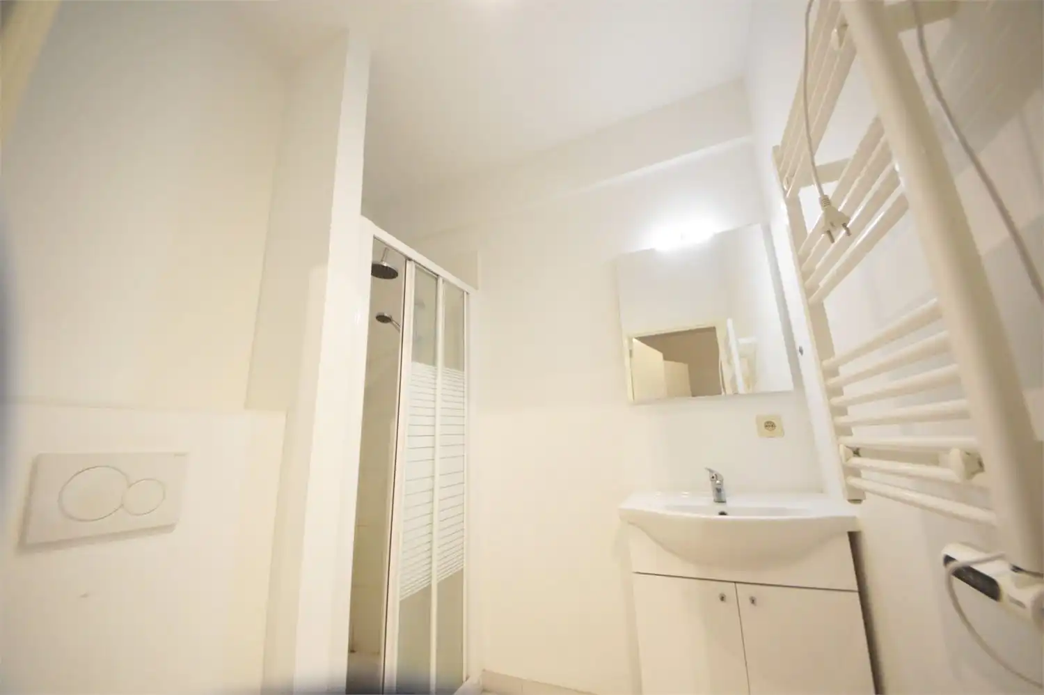 ** IN OPTIE ** MODERN APP. 2 SLPK. INCLUSIEF PARKING foto 5