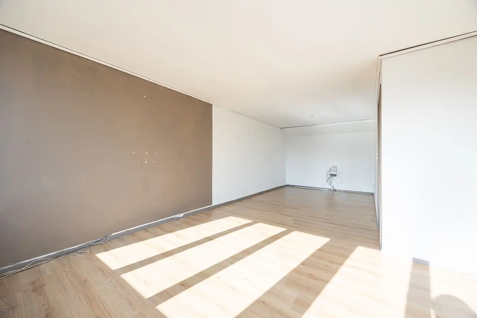 Handelshuis met studio en veel potentieel! foto 14