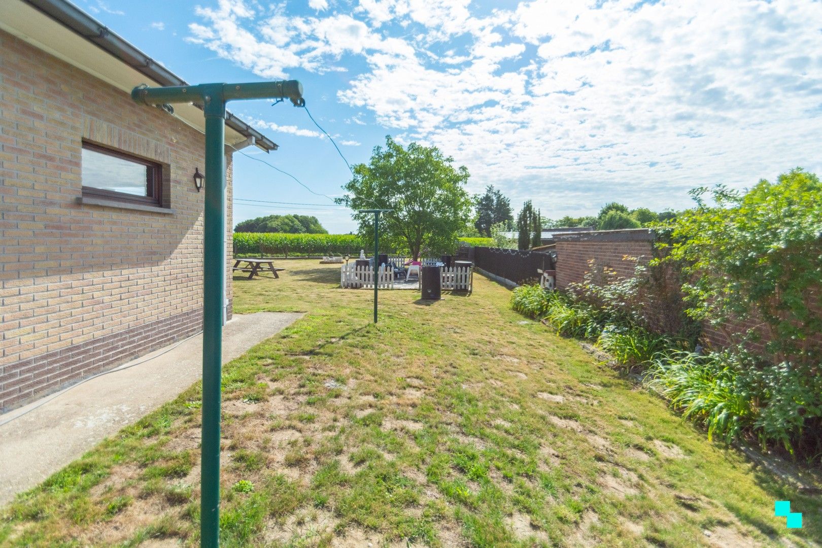 Ruime woning nabij de Makegemse bossen foto 27