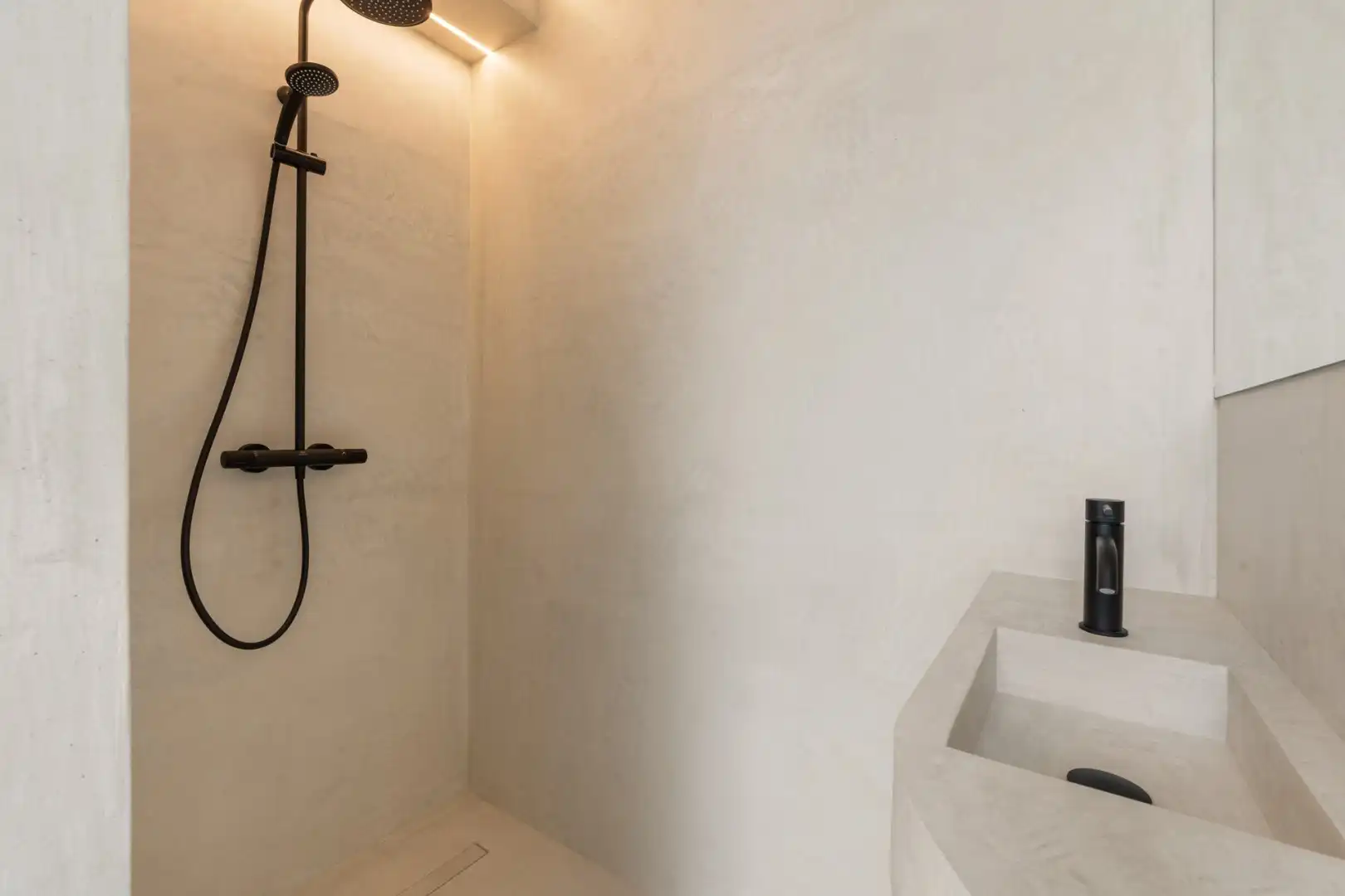 Magnifiek gerenoveerd appartement met 3 slpks. en ruim terras foto 11