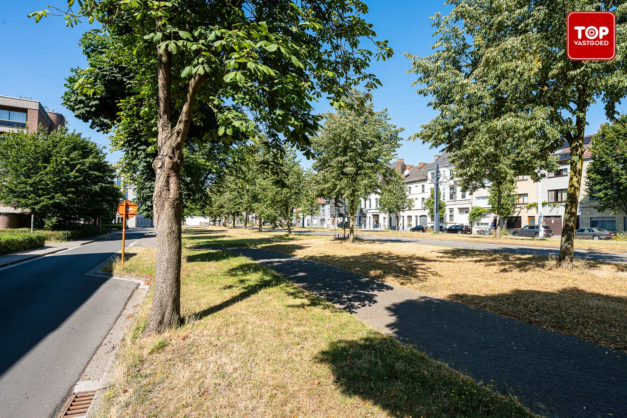 Instapklare woning met 4 slaapkamers op TOPlocatie foto 3