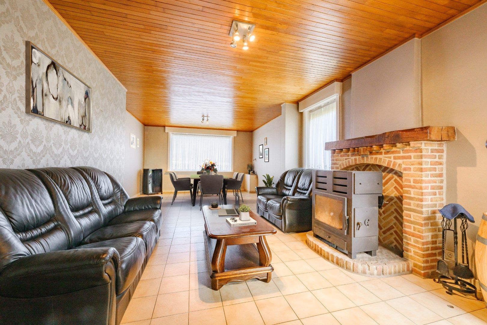 RUSTIG GELEGEN HALF OPEN BEBOUWING OP 692 m² TE OOSTROZEBEKE foto 3