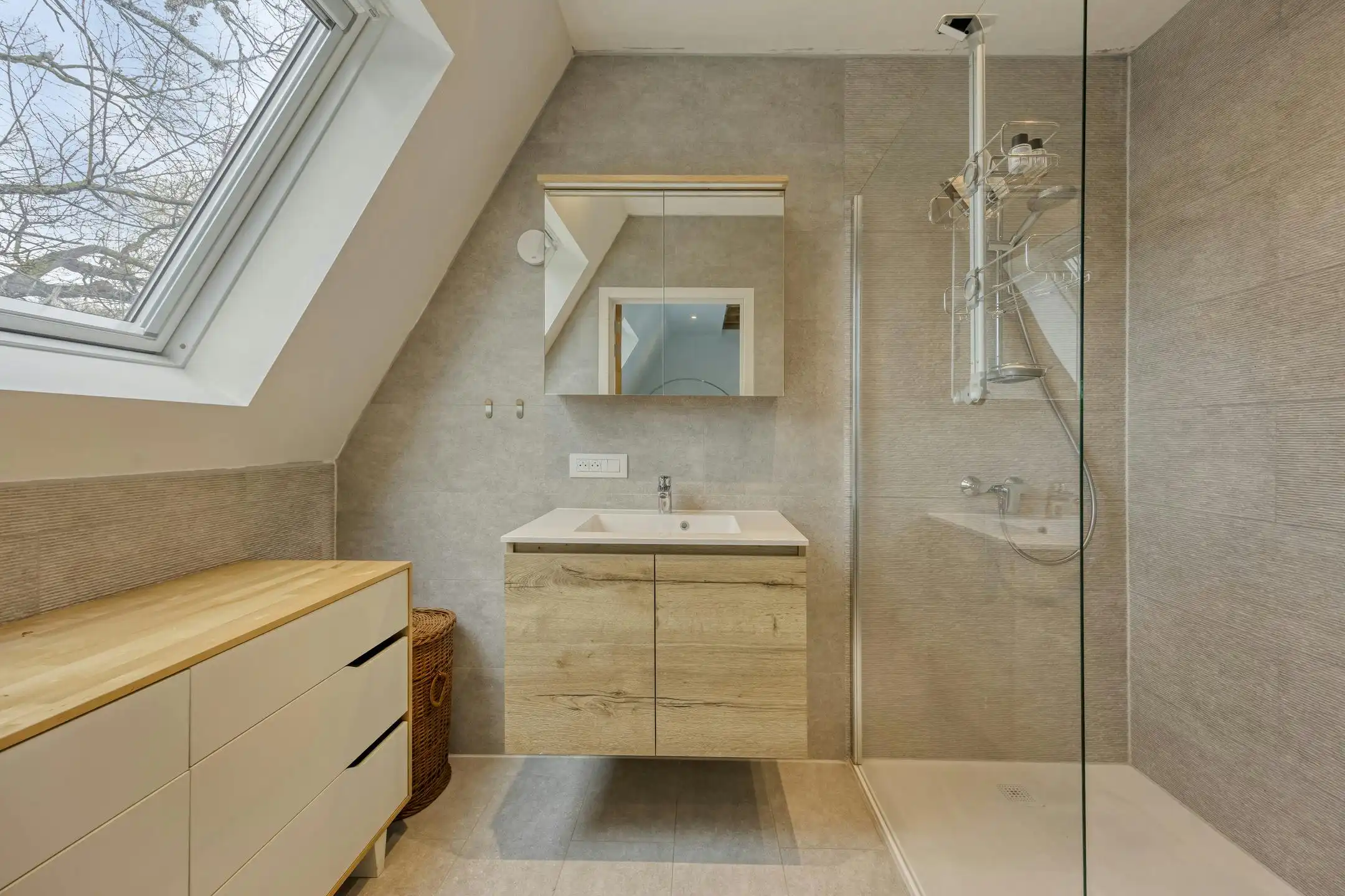 Uitgeruste herenwoning met 3 slaapkamers in de Brugse stad foto 14