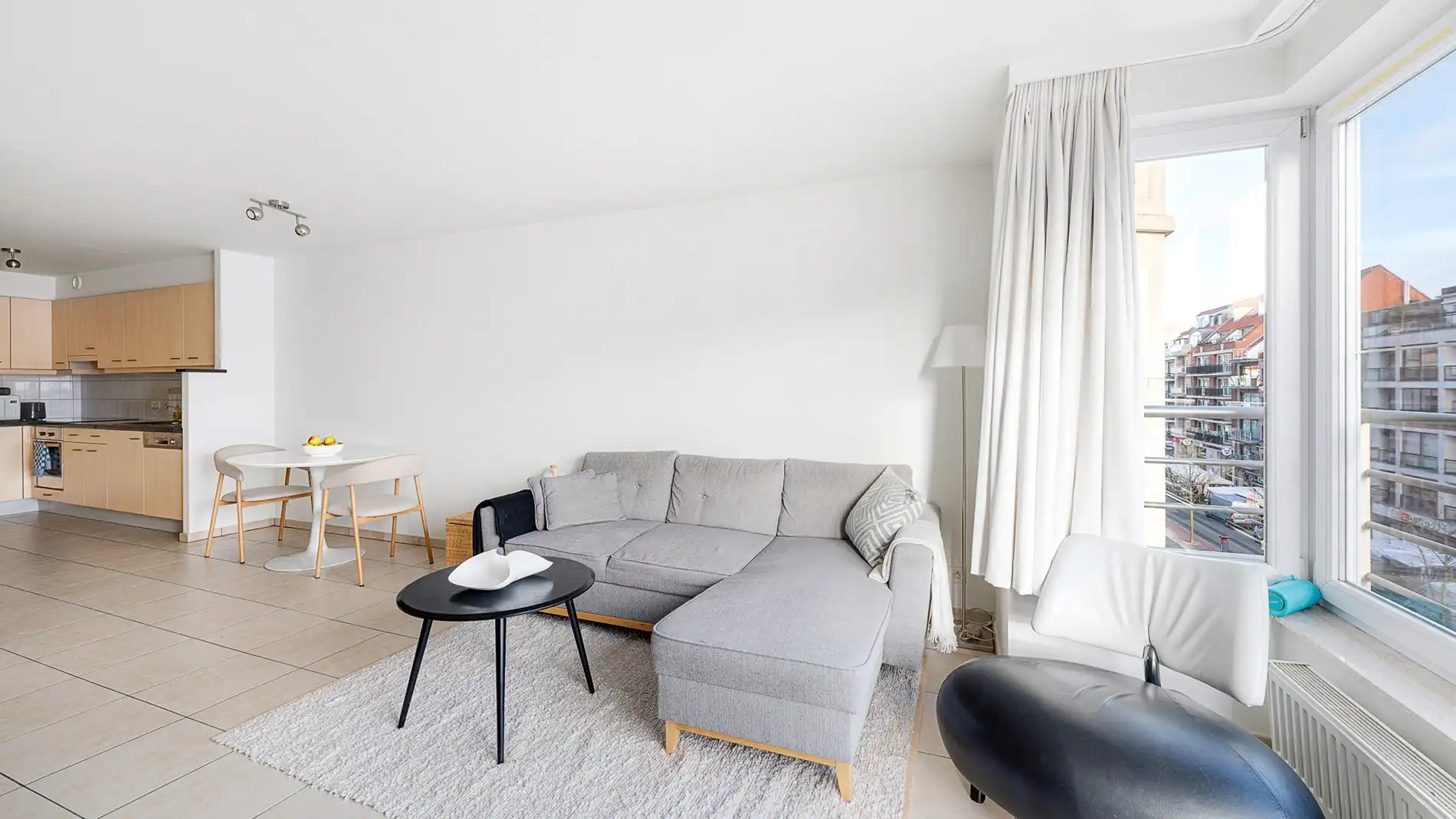 Appartement met open zicht te koop in de Lippenslaan foto 2