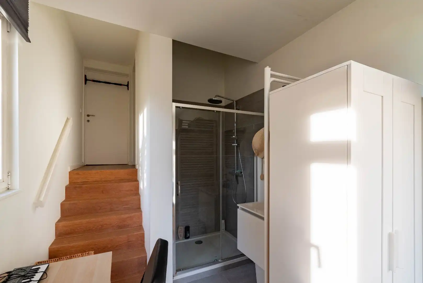 Uniek en luxueus appartement in prachtig gebouw op Zurenborg foto 28