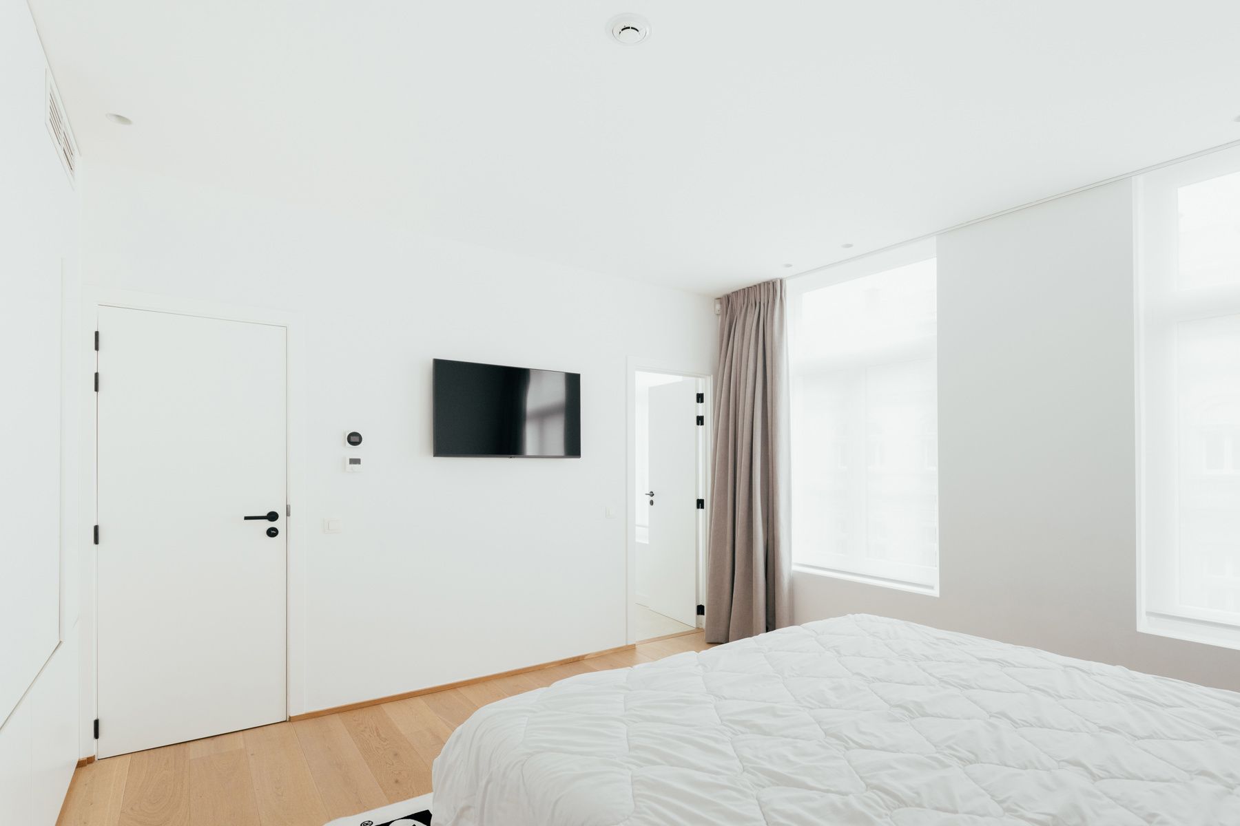 Luxueus gerenoveerde herenwoning op het bruisende Zuid foto 23