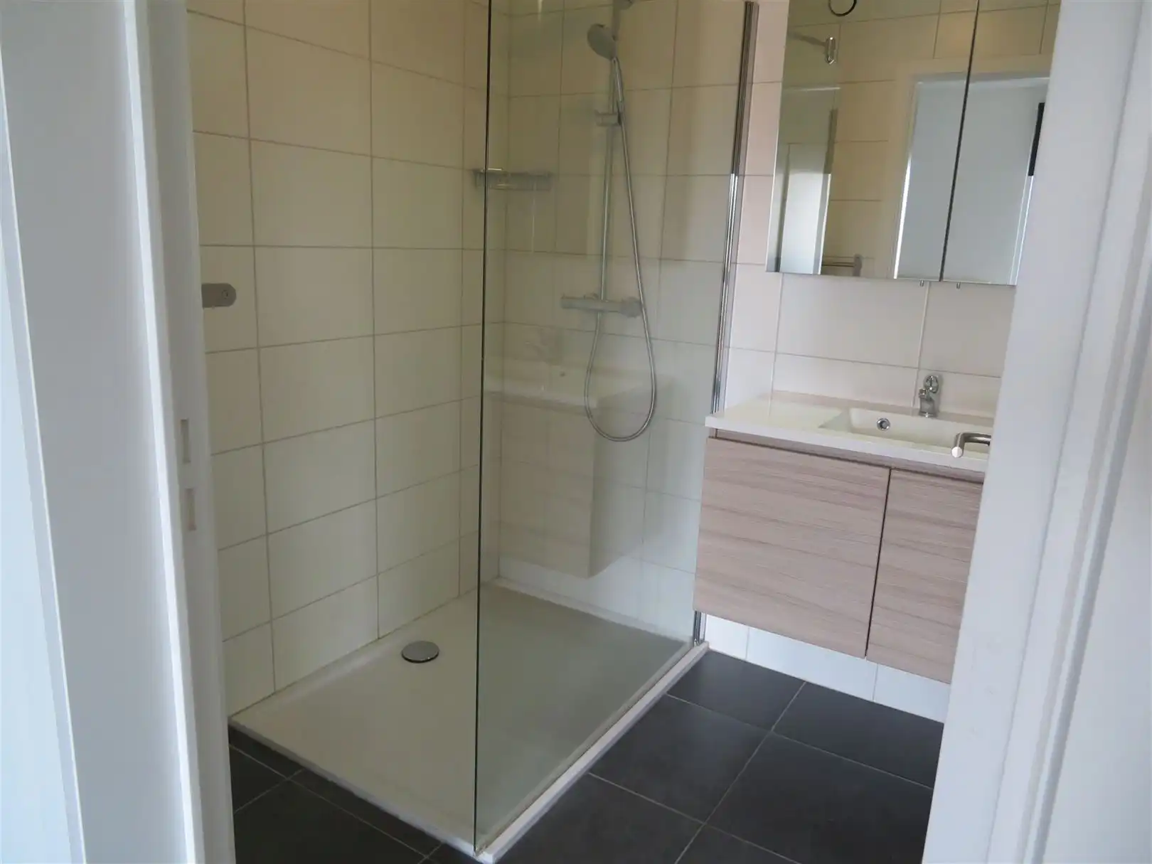 Tof éénslaapkamer appartement met terras in Mol Centrum foto 9