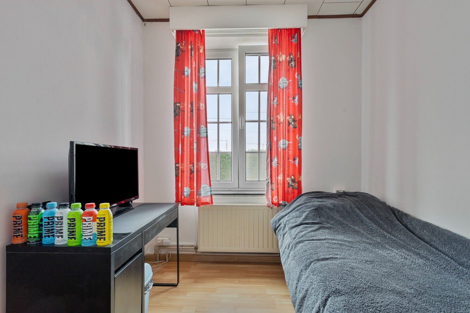 Op te frissen gezinswoning met 3 ruime slaapkamers én veel potentieel in het centrale Kesselt, Lanaken foto 17