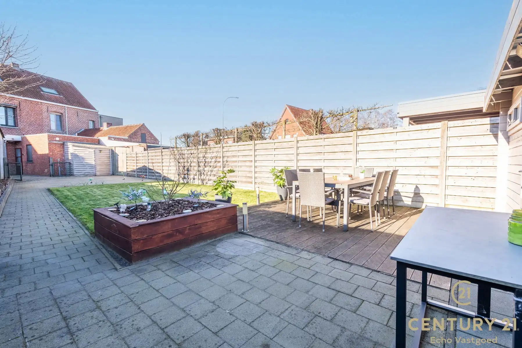 Mooie karakterwoning met tuin, parking en 3 slaapkamers foto 24