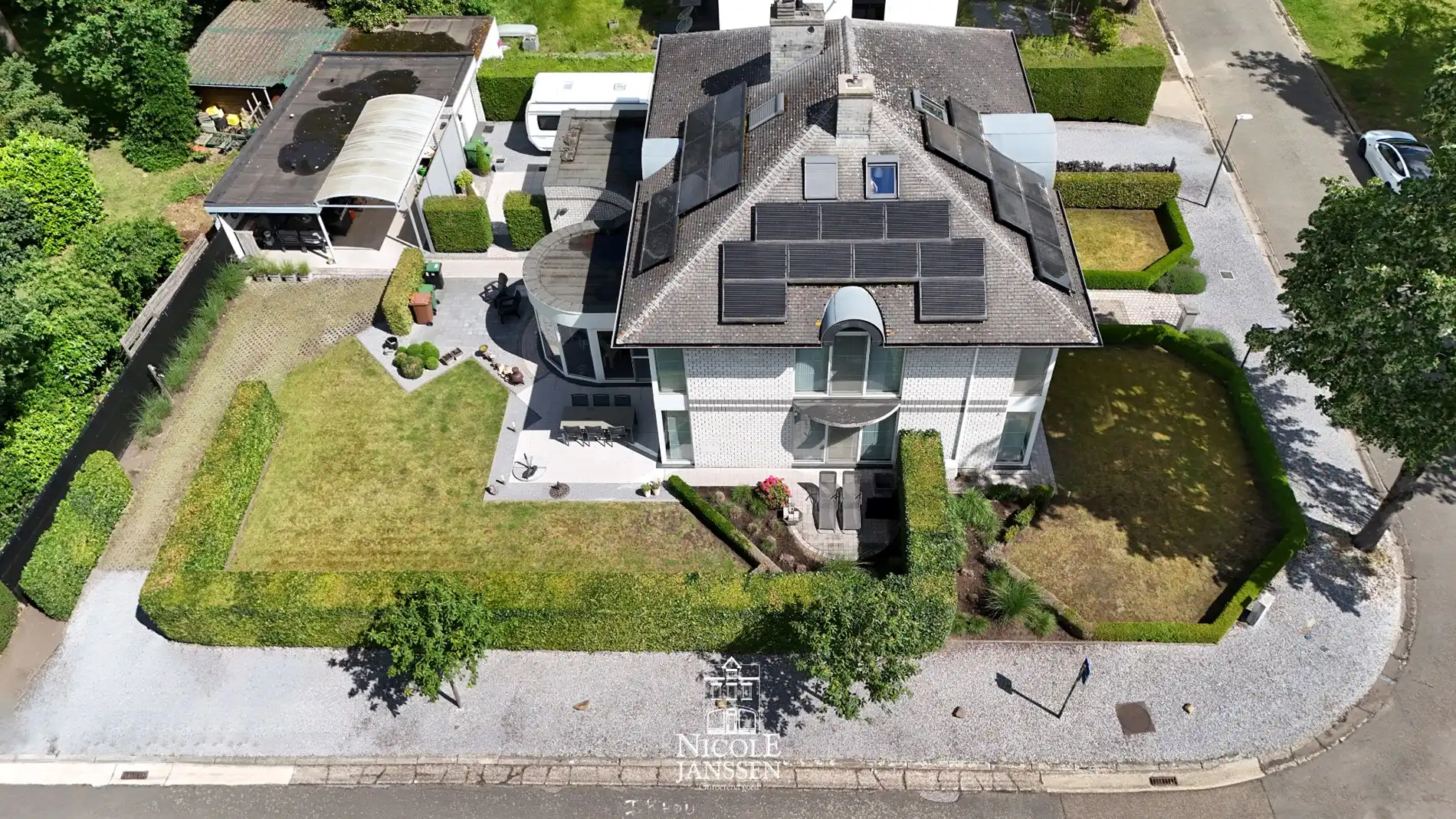 Gezinswoning met kangoeroegedeelte/studio en extra kantoorgedeelte foto 35