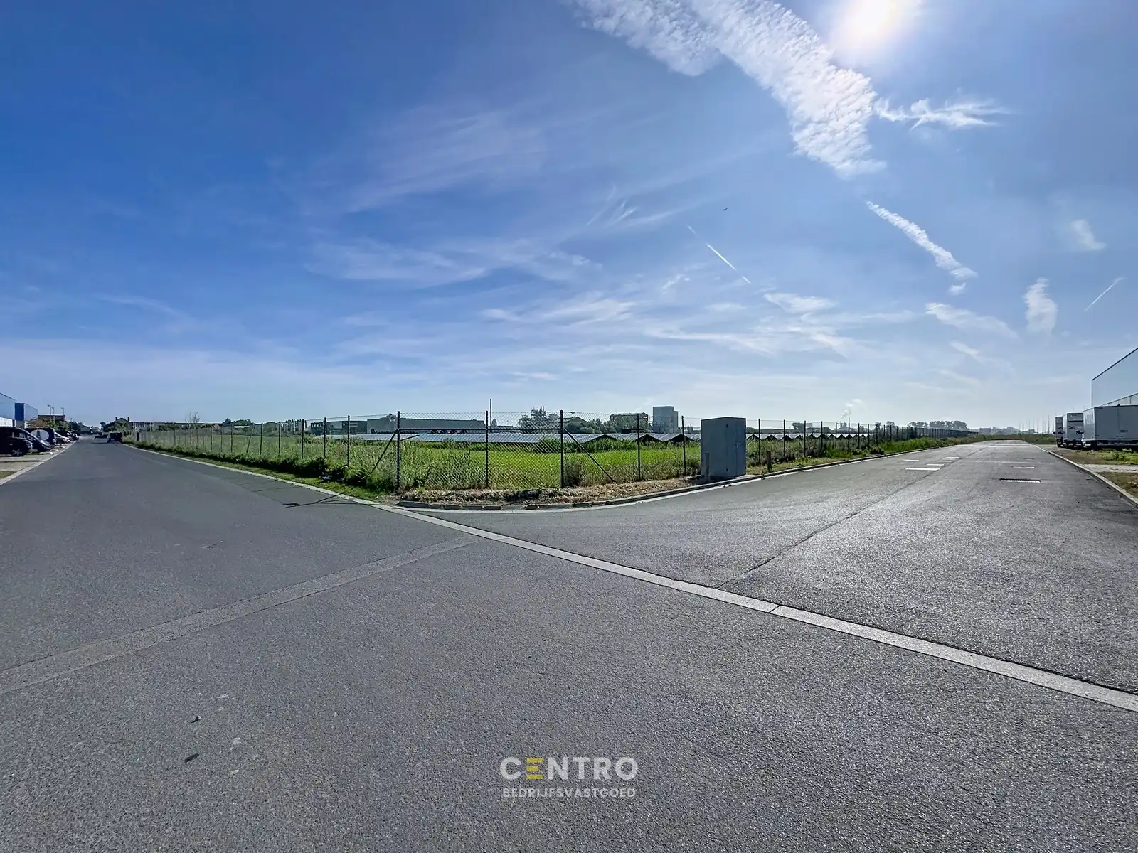 Mooi braakliggend perceel INDUSTRIEGROND (8.748m2) te koop in Oostende foto 4
