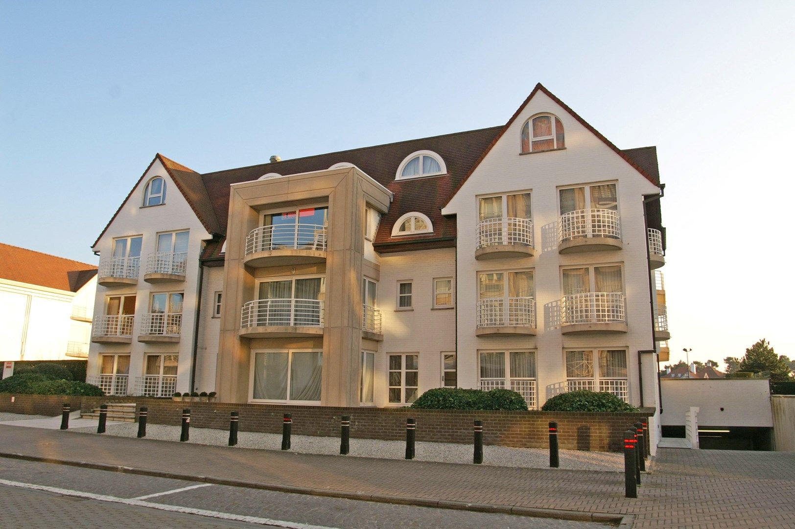 ()=>{if(producerUpdateValueVersion(node),producerAccessed(node),node.value===ERRORED)throw node.error;return node.value} Kustlaan 162 -/21 - 8300 Knokke-Heist