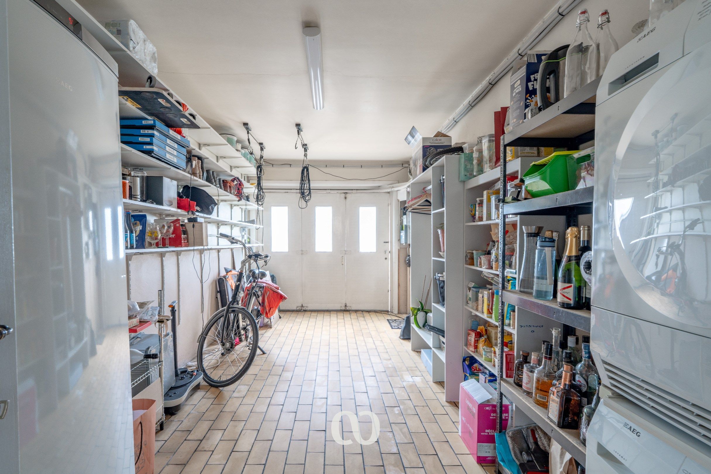 Ruime gerenoveerde woning met 4 slaapkamers in centrum Eine foto 8