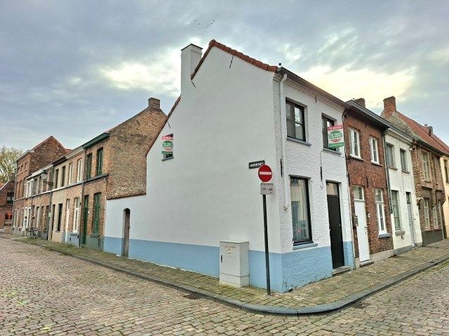 Hoekwoning met uitweg foto 2