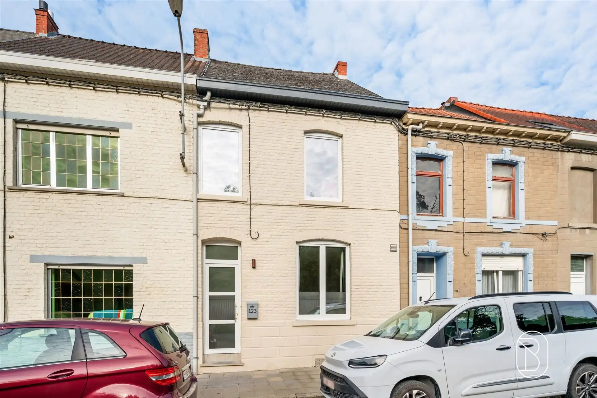 Maison entièrement rénovée, terrasse et jardin foto {{pictureIndex}}