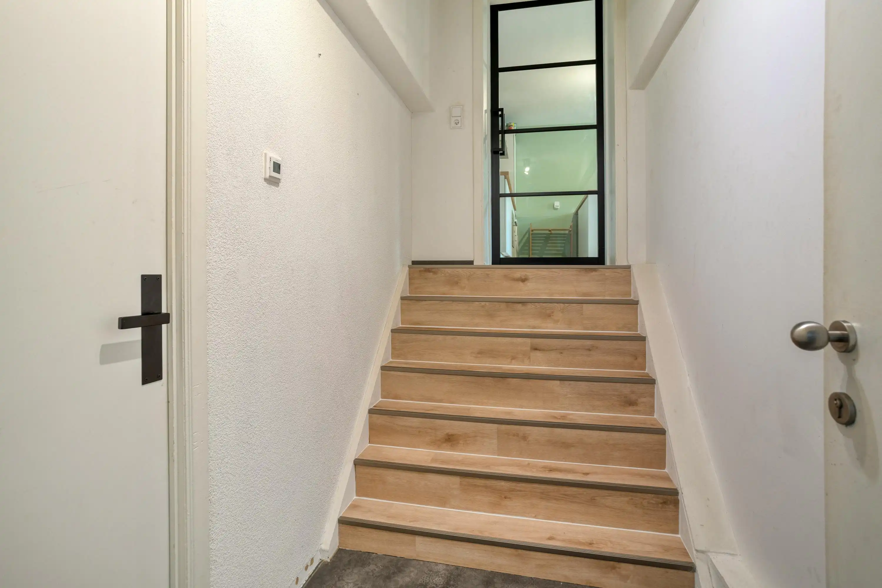 Gezellig appartement met autostaanplaats te koop te Merksem foto 7
