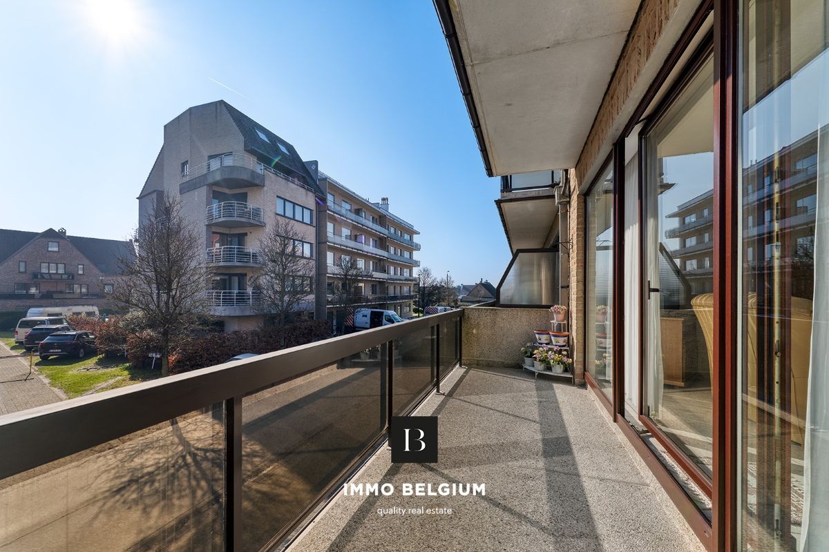 Ruim appartement met zonnig terras nabij het centrum foto 3