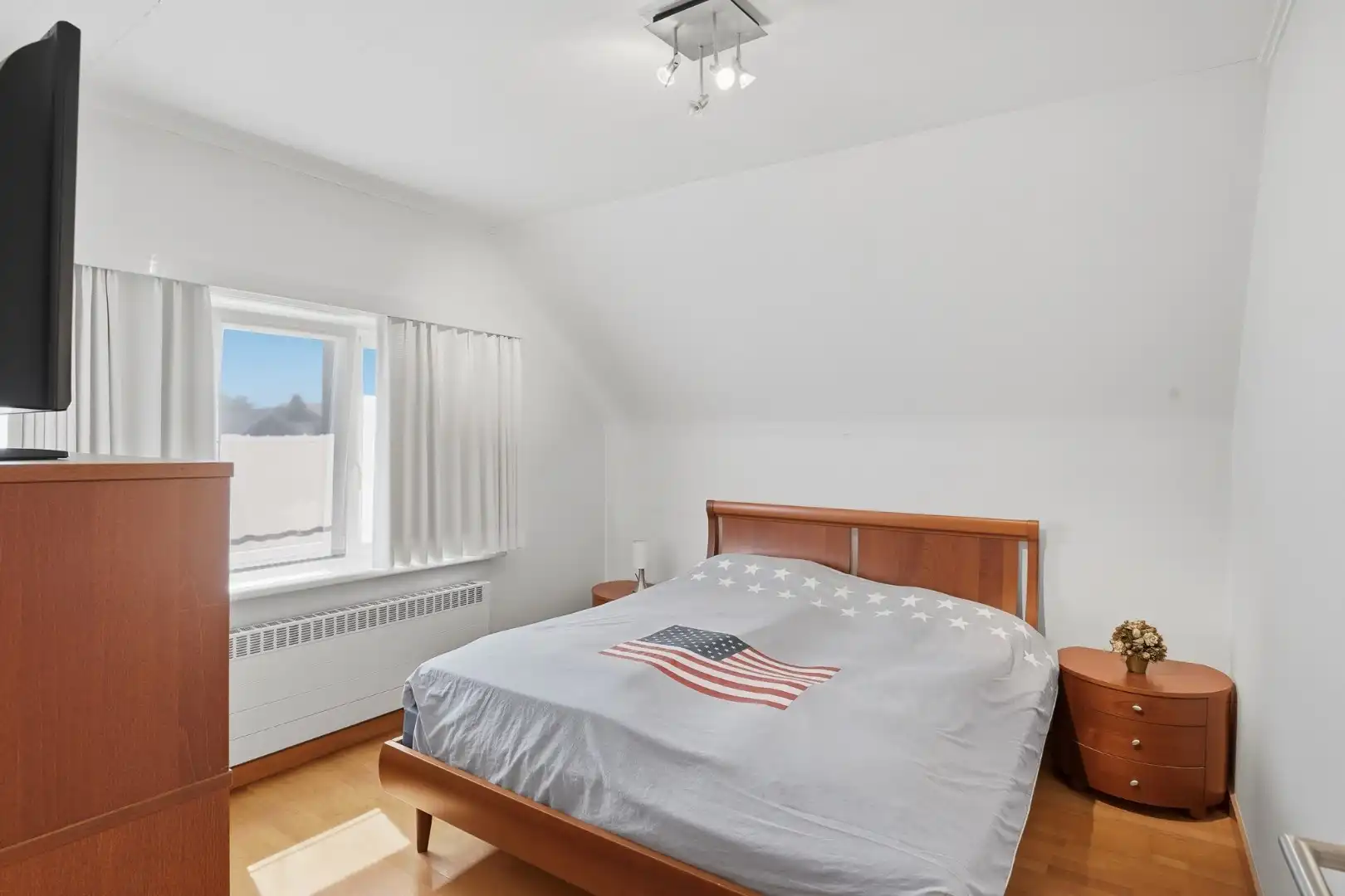 Alleenstaande woning met zonnige tuin op 980 m² foto 20