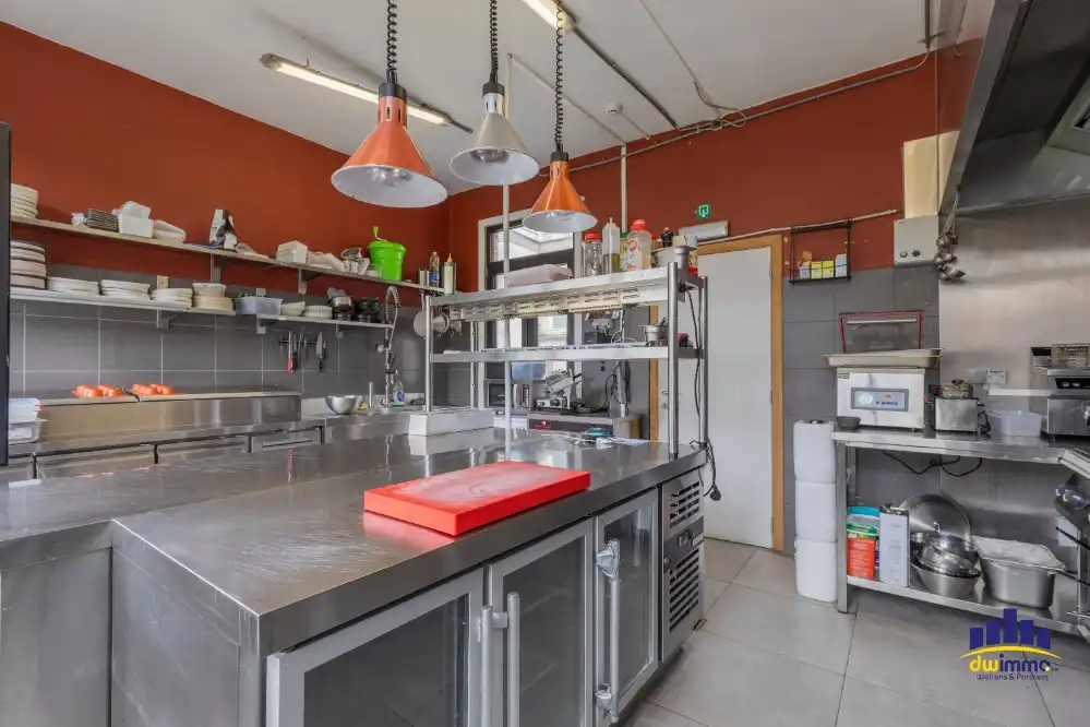 Instapklaar horecapand ter overname op gekende locatie in Gent-Centrum foto 17