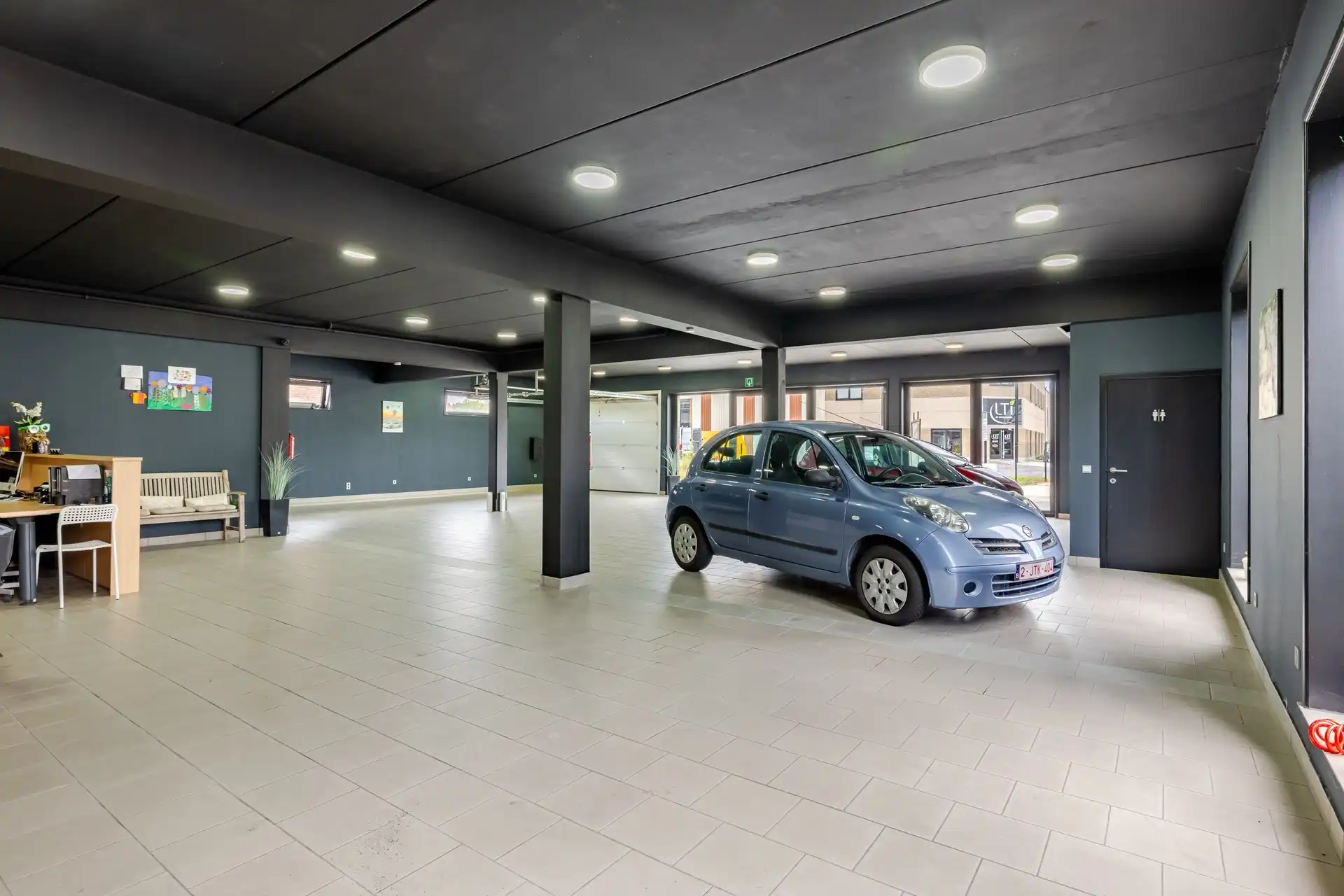 Veelzijdig handelspand met toonzaal, atelier en ruime woonst - Okegem foto 24
